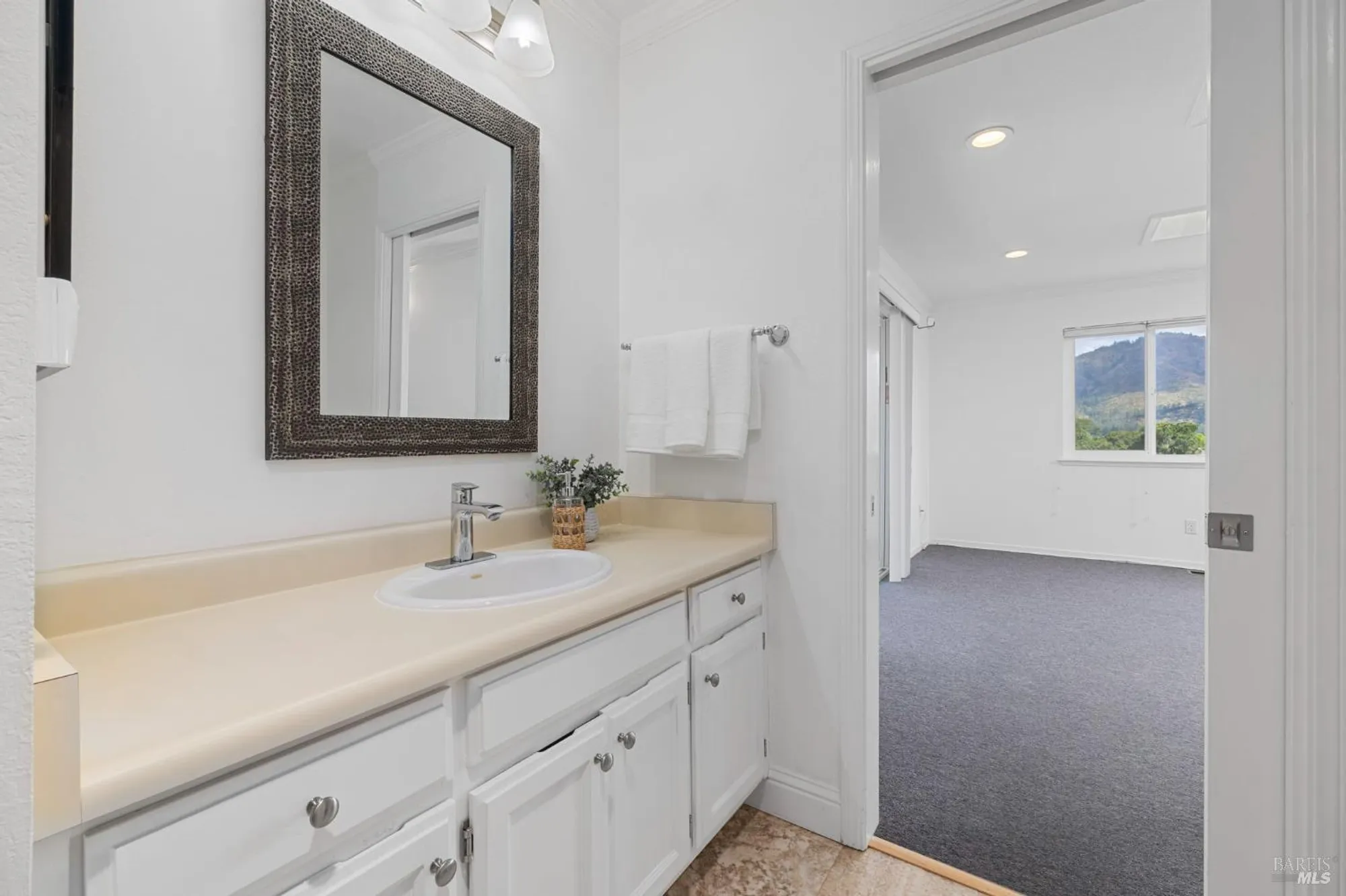 Property Slideshow image 43 of 81 | 405 crestridge pl, Santa Rosa, CA, 95409