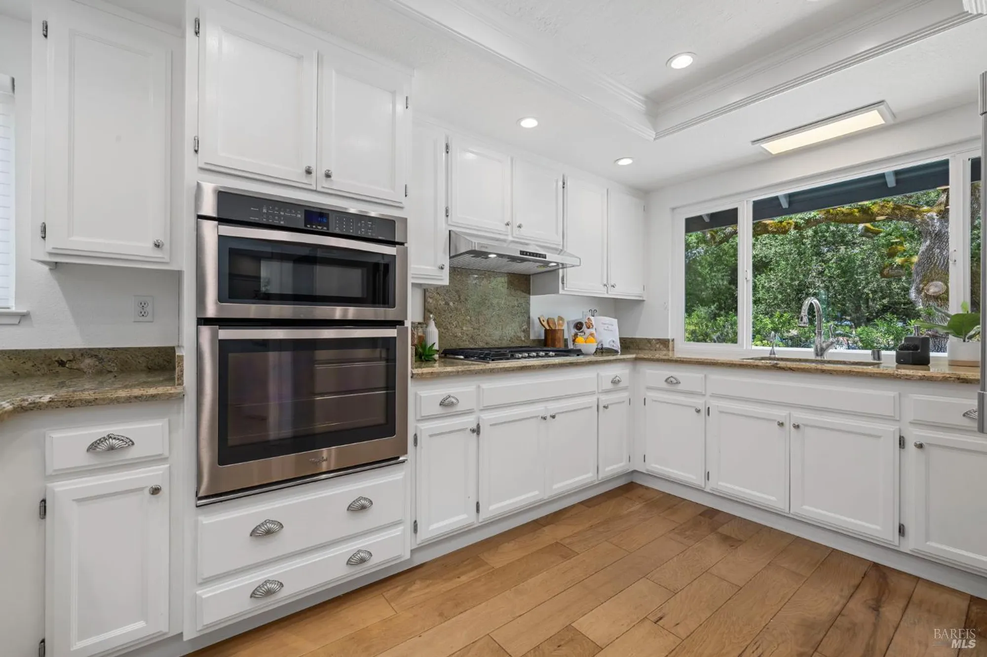 Property Slideshow image 28 of 81 | 405 crestridge pl, Santa Rosa, CA, 95409