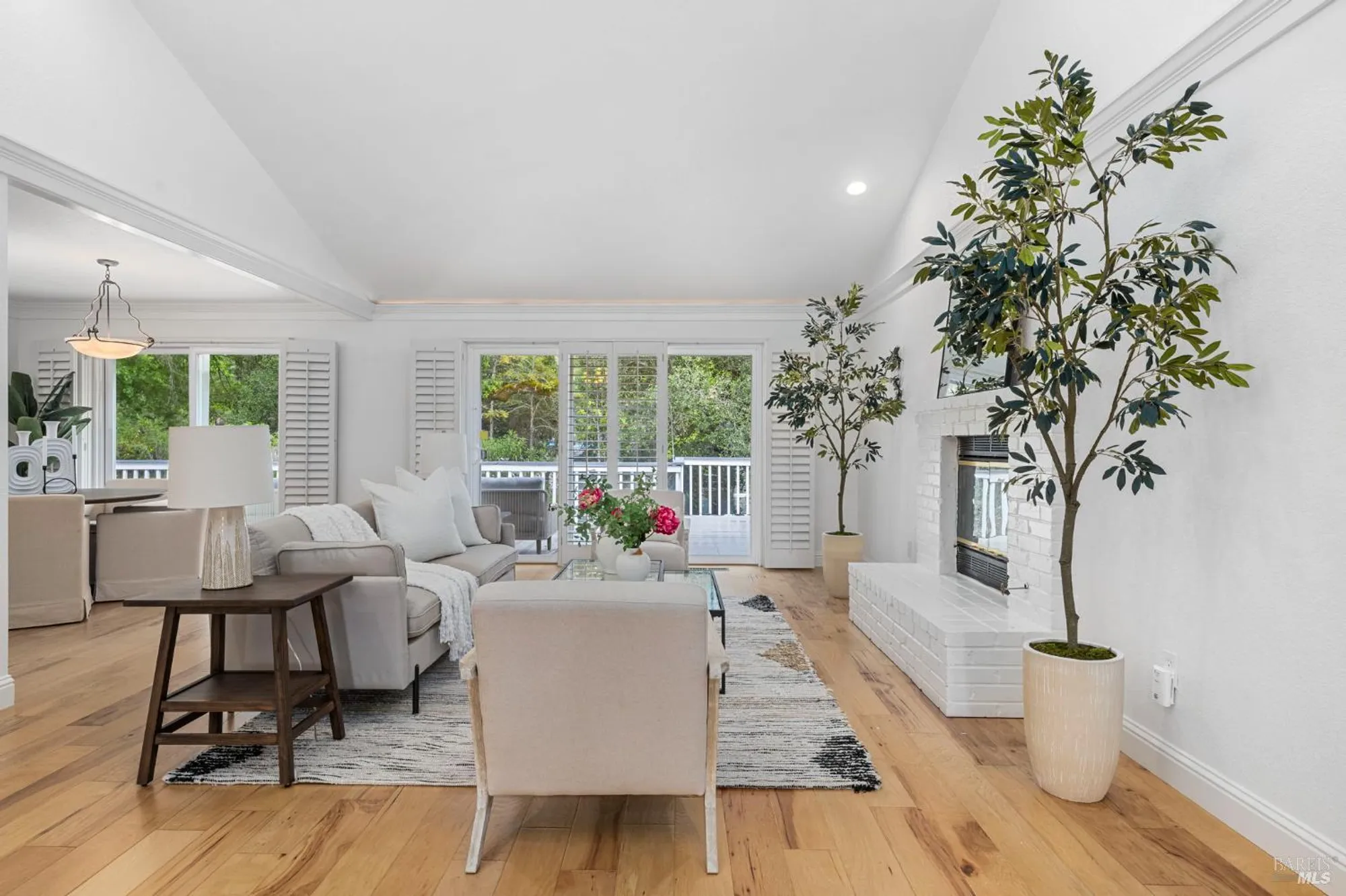 Property Slideshow image 15 of 81 | 405 crestridge pl, Santa Rosa, CA, 95409