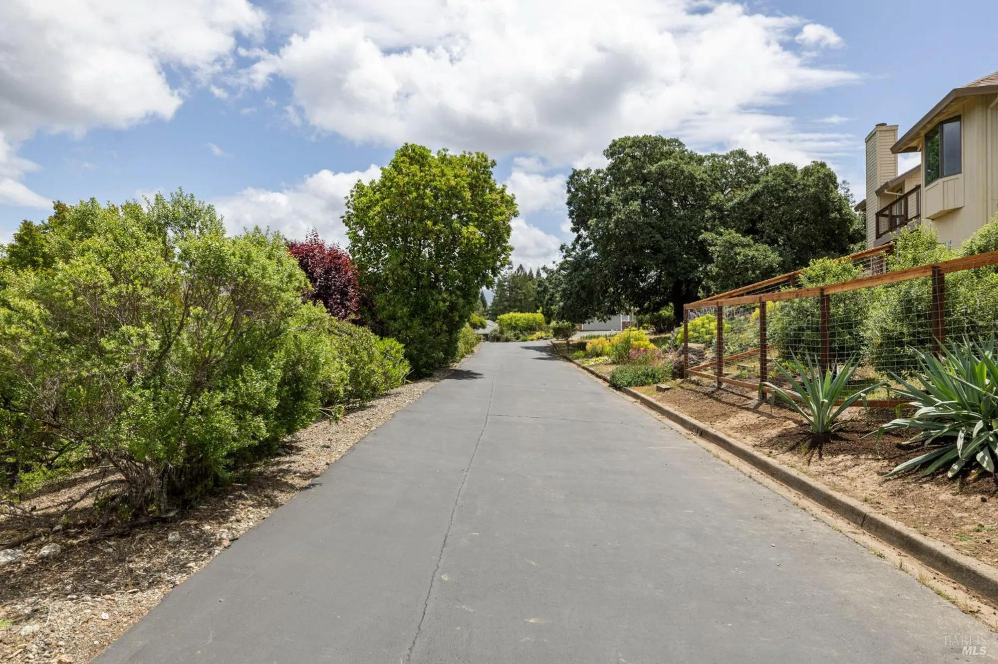 Property Slideshow image 7 of 81 | 405 crestridge pl, Santa Rosa, CA, 95409