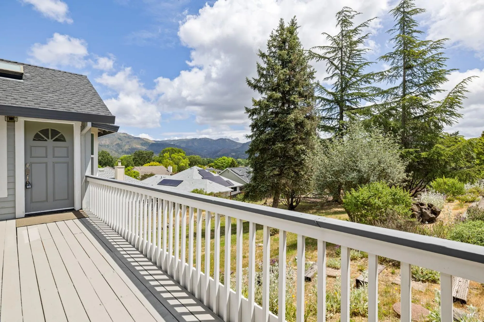 Property Slideshow image 4 of 81 | 405 crestridge pl, Santa Rosa, CA, 95409