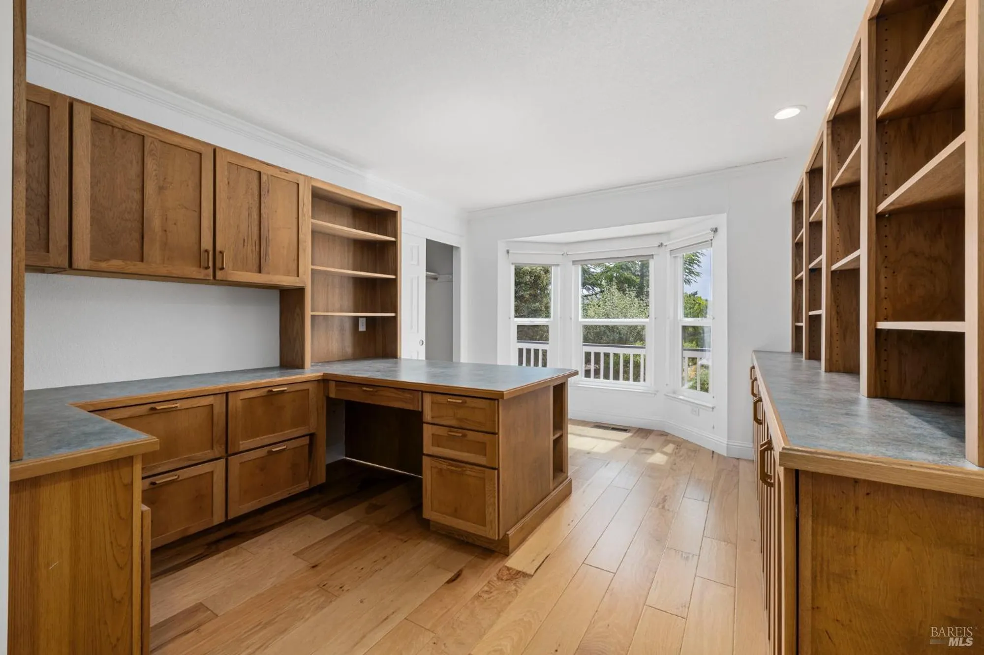 Property Slideshow image 24 of 81 | 405 crestridge pl, Santa Rosa, CA, 95409