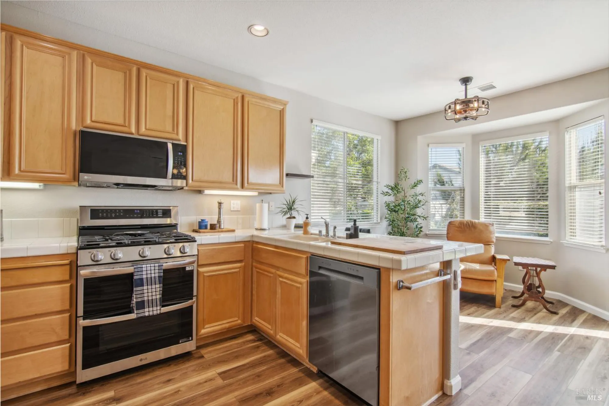 Property Slideshow image 15 of 57 | 670 turnberry ter, Rio Vista, CA, 94571