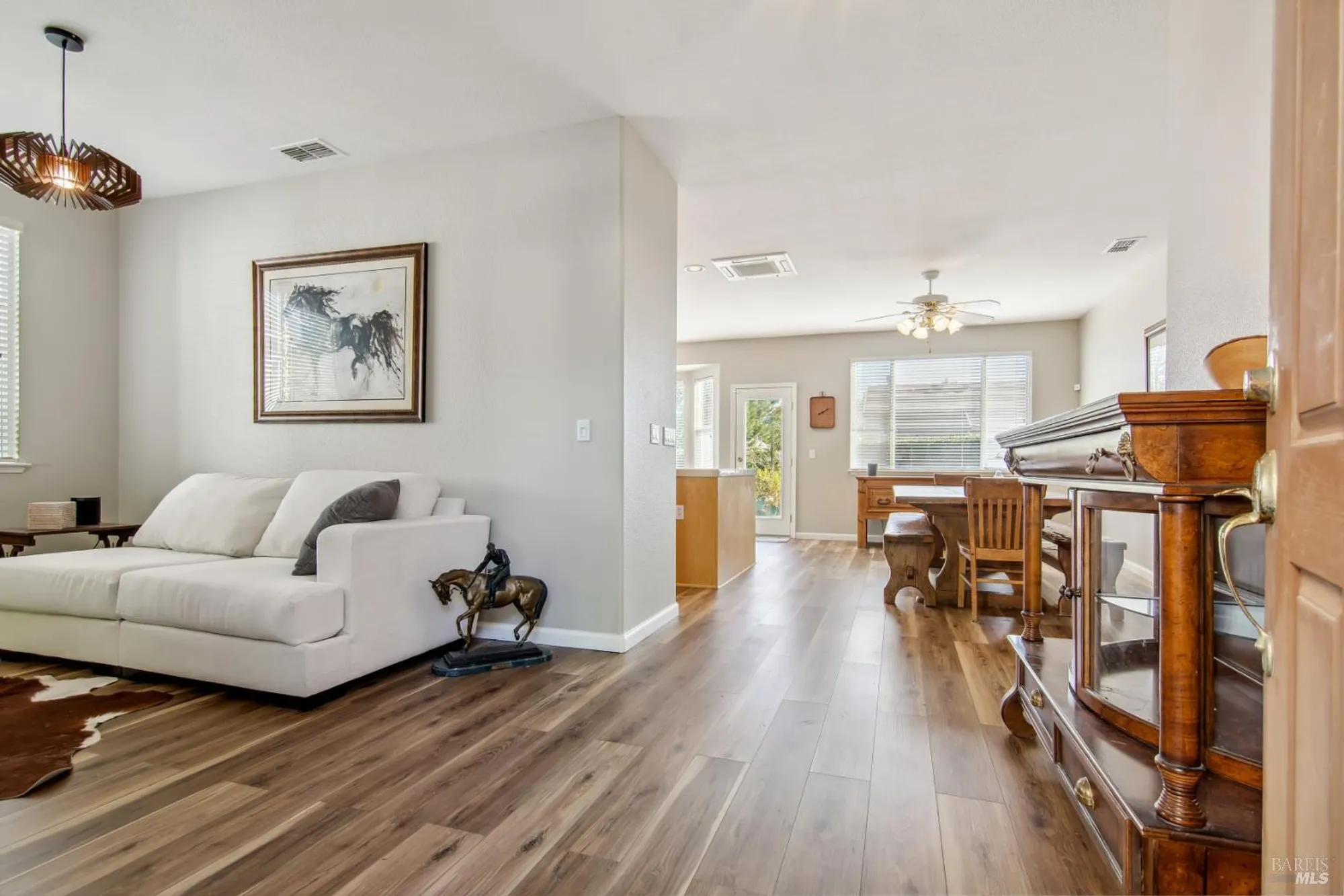 Property Slideshow image 10 of 57 | 670 turnberry ter, Rio Vista, CA, 94571