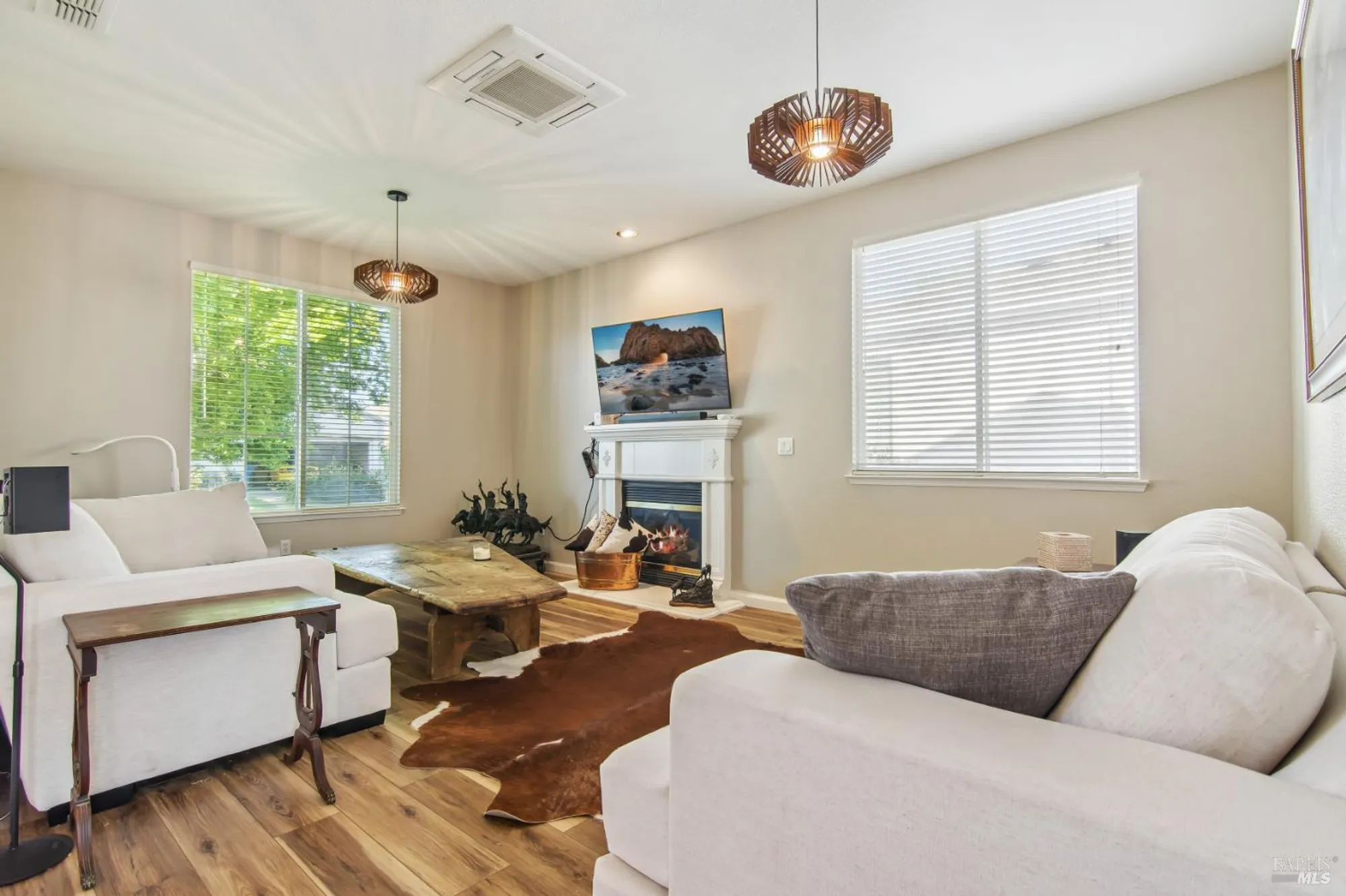 Property Slideshow image 7 of 57 | 670 turnberry ter, Rio Vista, CA, 94571