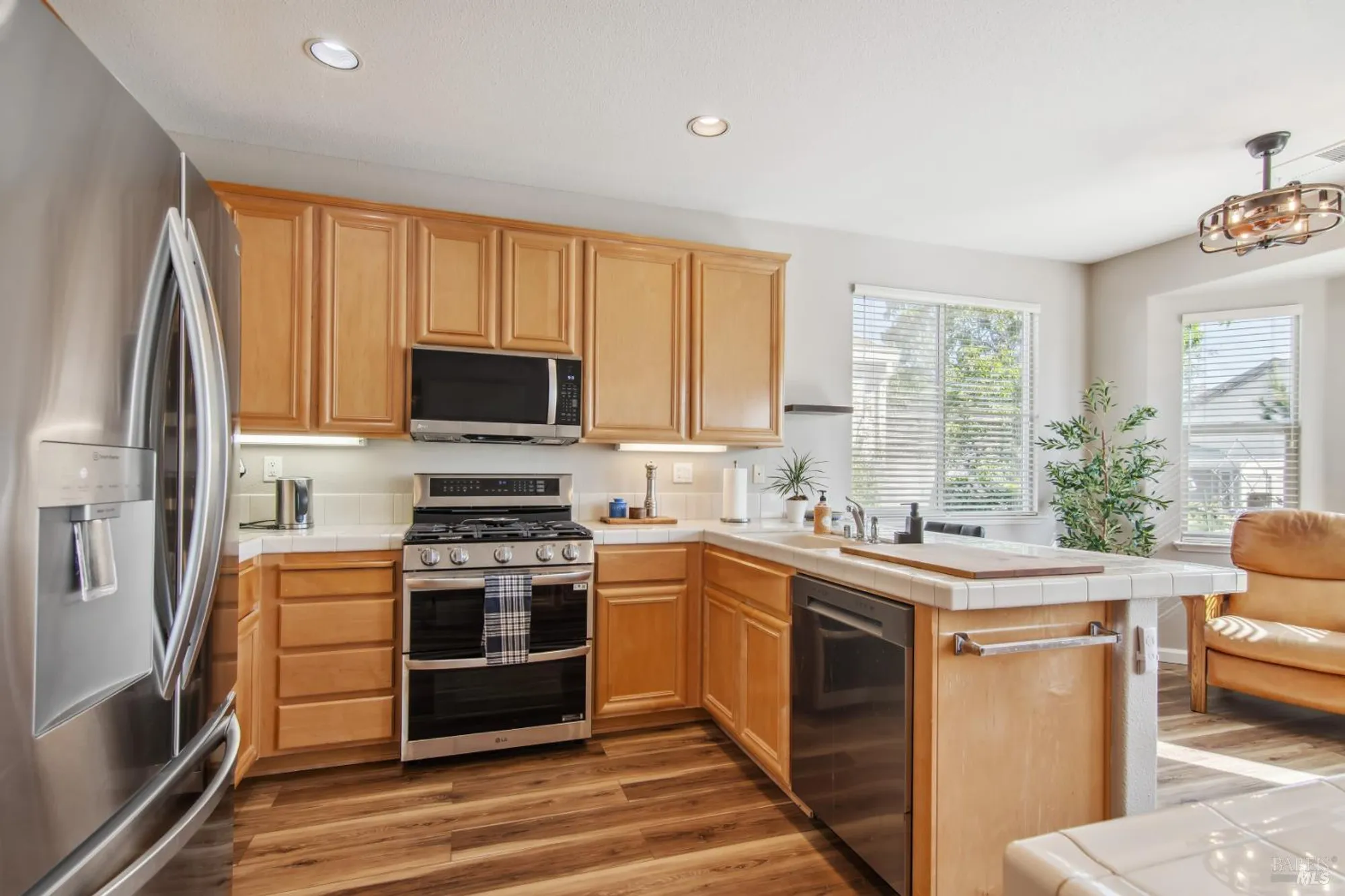 Property Slideshow image 13 of 57 | 670 turnberry ter, Rio Vista, CA, 94571