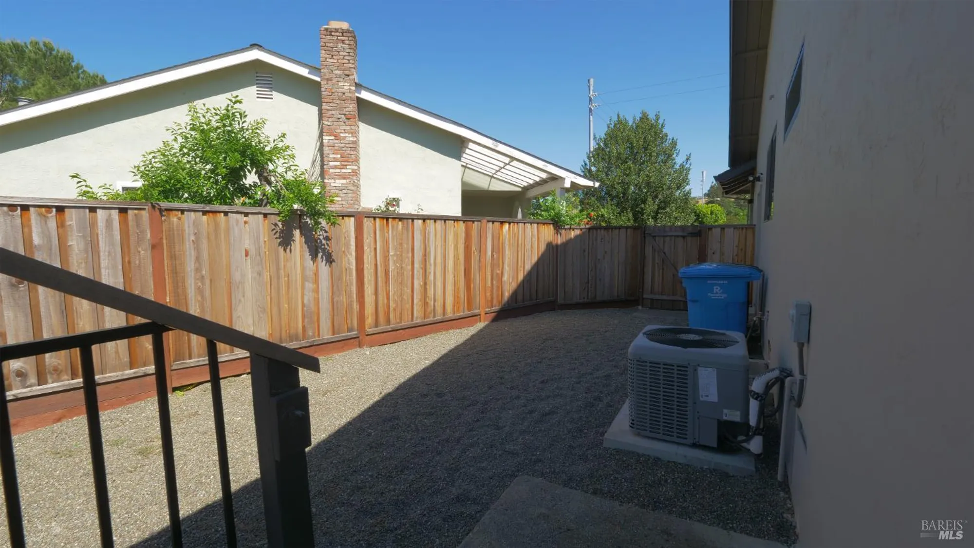 Property Slideshow image 33 of 36 | 1306 pinon dr, Healdsburg, CA, 95448