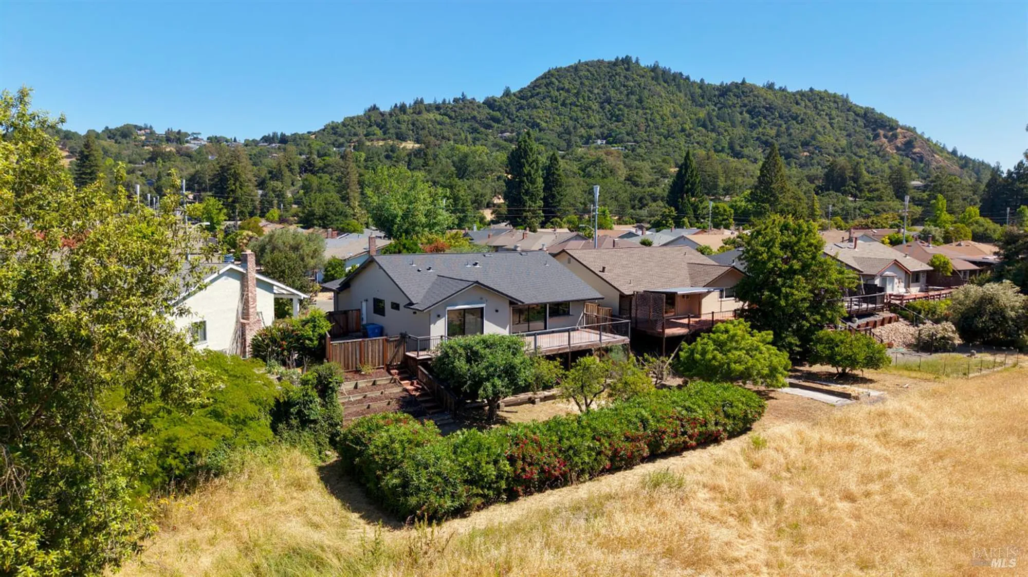 Property Slideshow image 34 of 36 | 1306 pinon dr, Healdsburg, CA, 95448