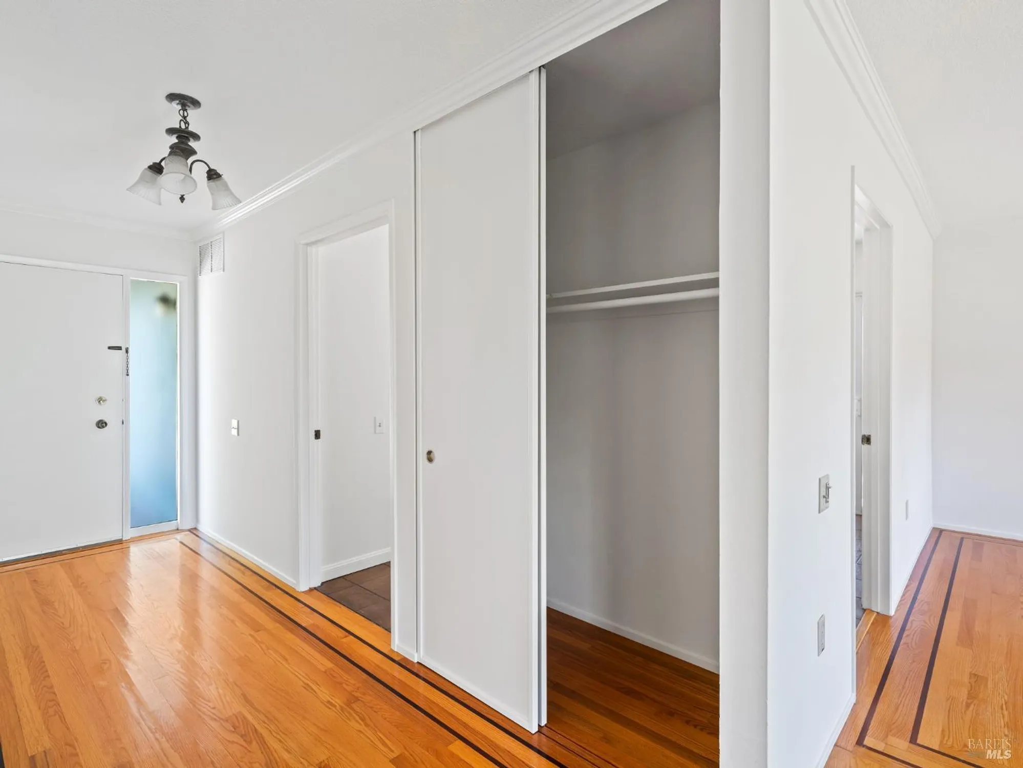 Property Slideshow image 6 of 36 | 145 temelec cir, Sonoma, CA, 95476