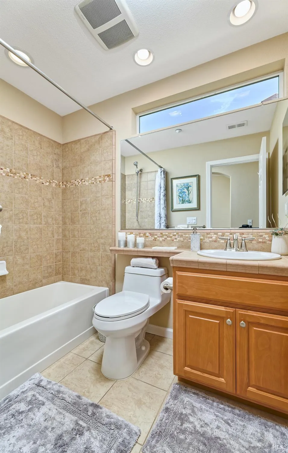 Property Slideshow image 13 of 24 | 417 anglebrook, Rio Vista, CA, 94571