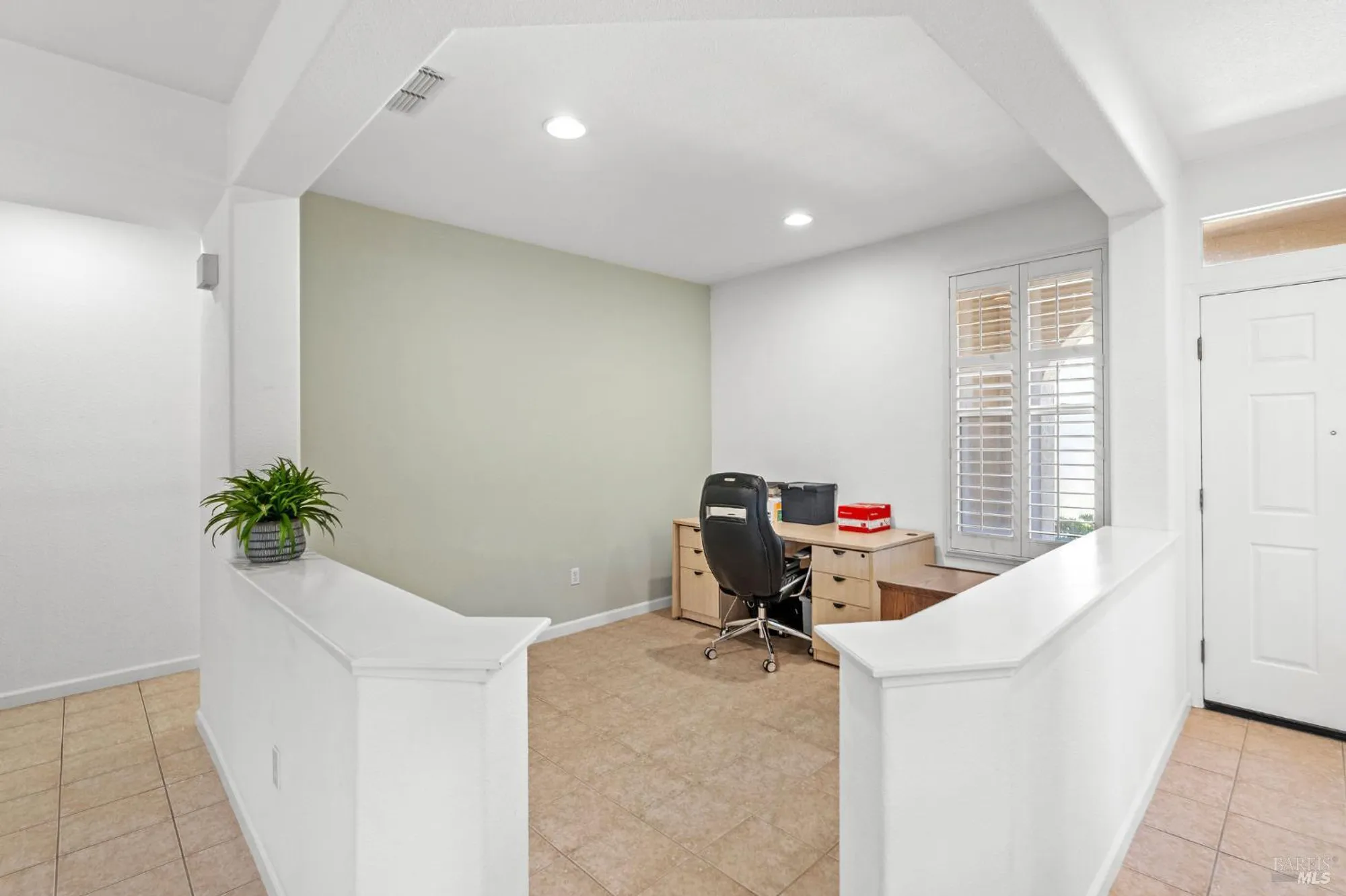 Property Slideshow image 8 of 69 | 611 twin lakes ln, Rio Vista, CA, 94571