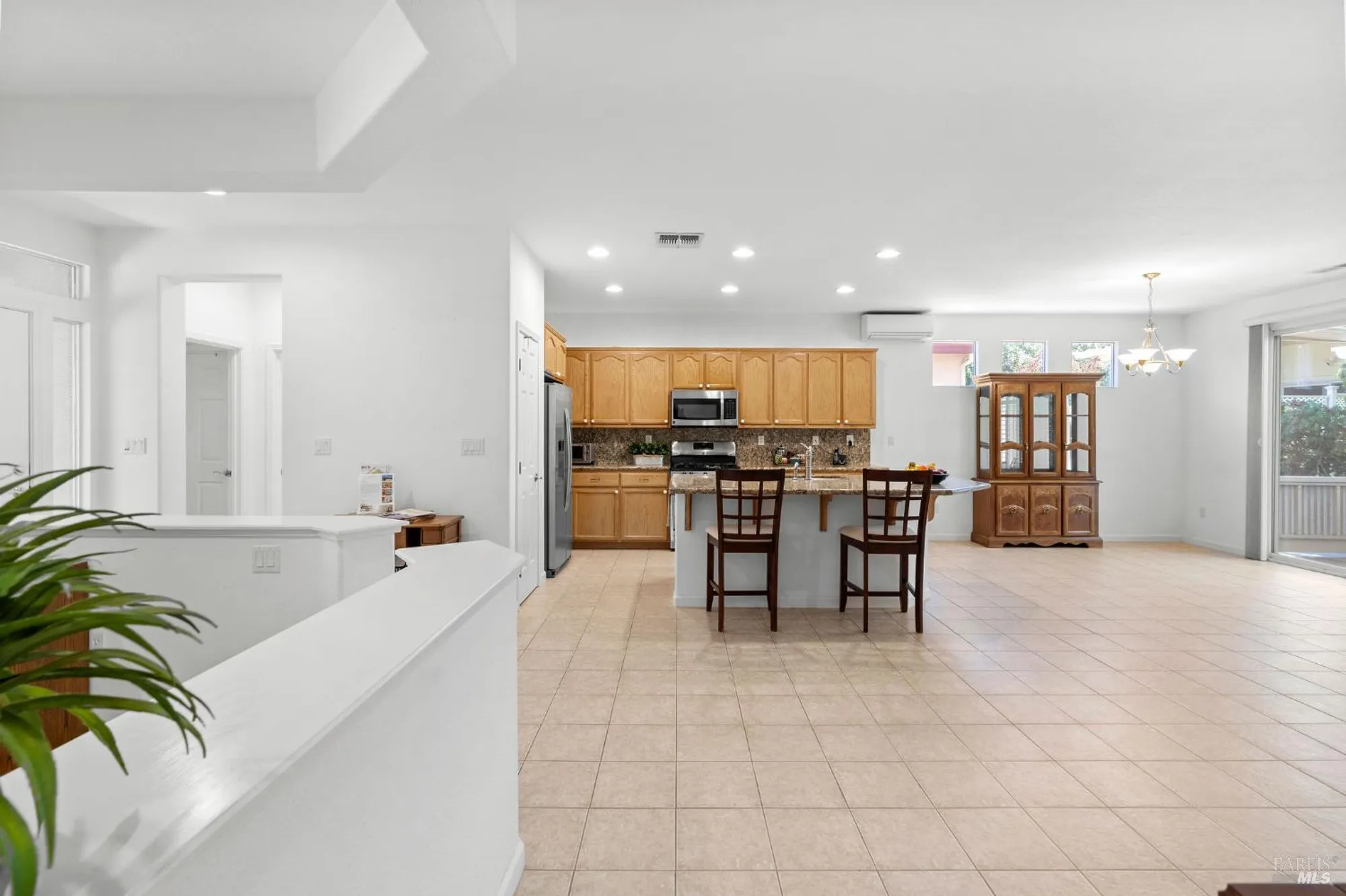 Property Slideshow image 18 of 69 | 611 twin lakes ln, Rio Vista, CA, 94571