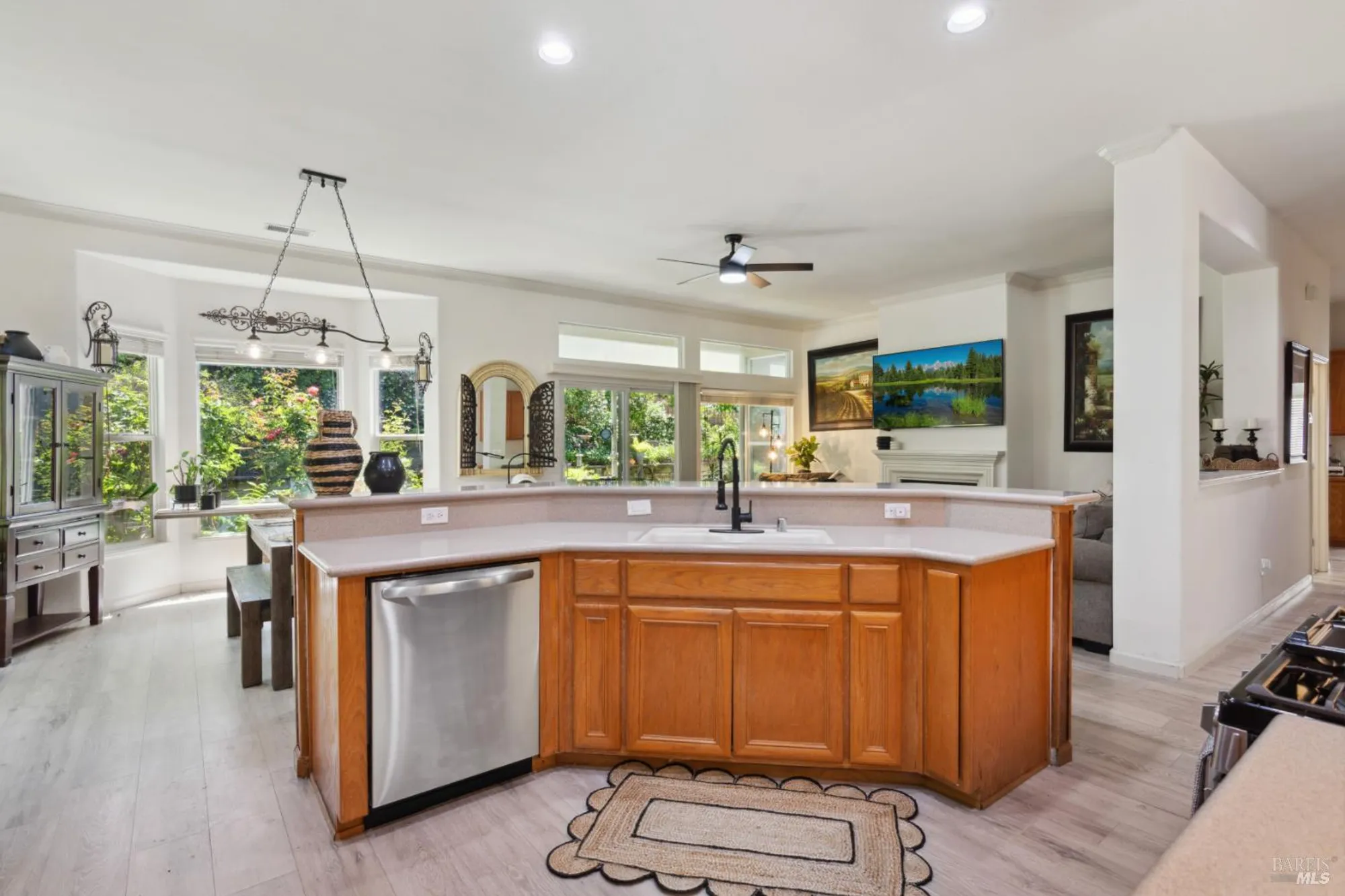 Property Slideshow image 19 of 67 | 602 summerset dr, Rio Vista, CA, 94571