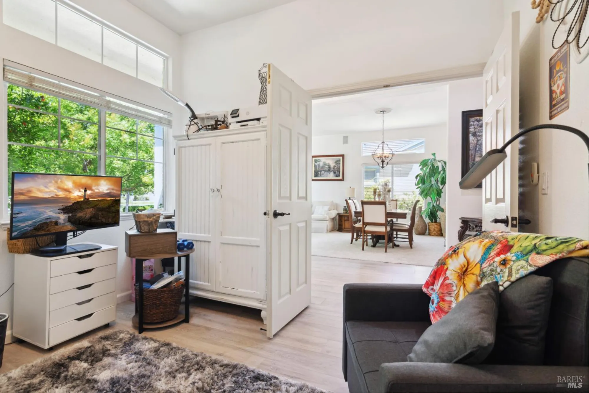 Property Slideshow image 9 of 67 | 602 summerset dr, Rio Vista, CA, 94571