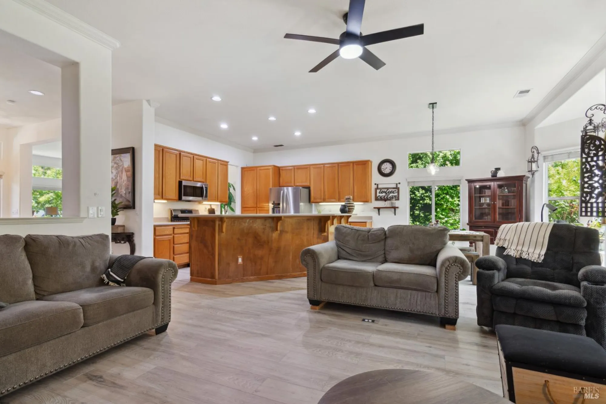 Property Slideshow image 17 of 67 | 602 summerset dr, Rio Vista, CA, 94571