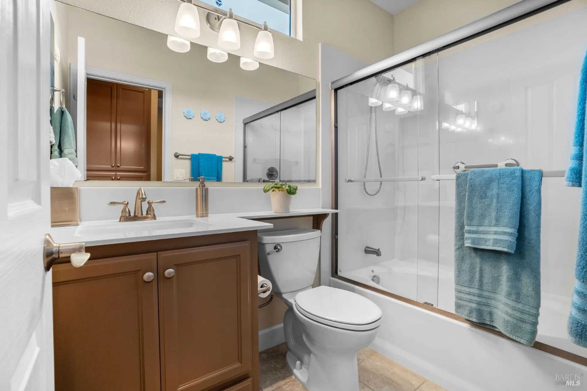 Property Slideshow image 33 of 64 | 115 alpine dr, Rio Vista, CA, 94571