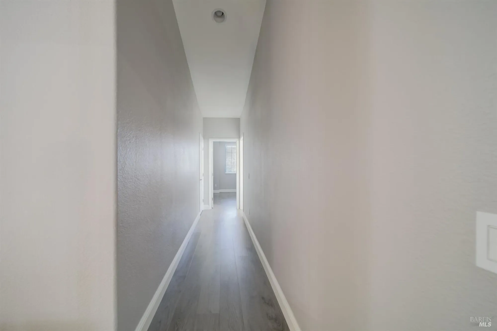 Property Slideshow image 16 of 31 | 142 bounty ln, Vacaville, CA, 95687