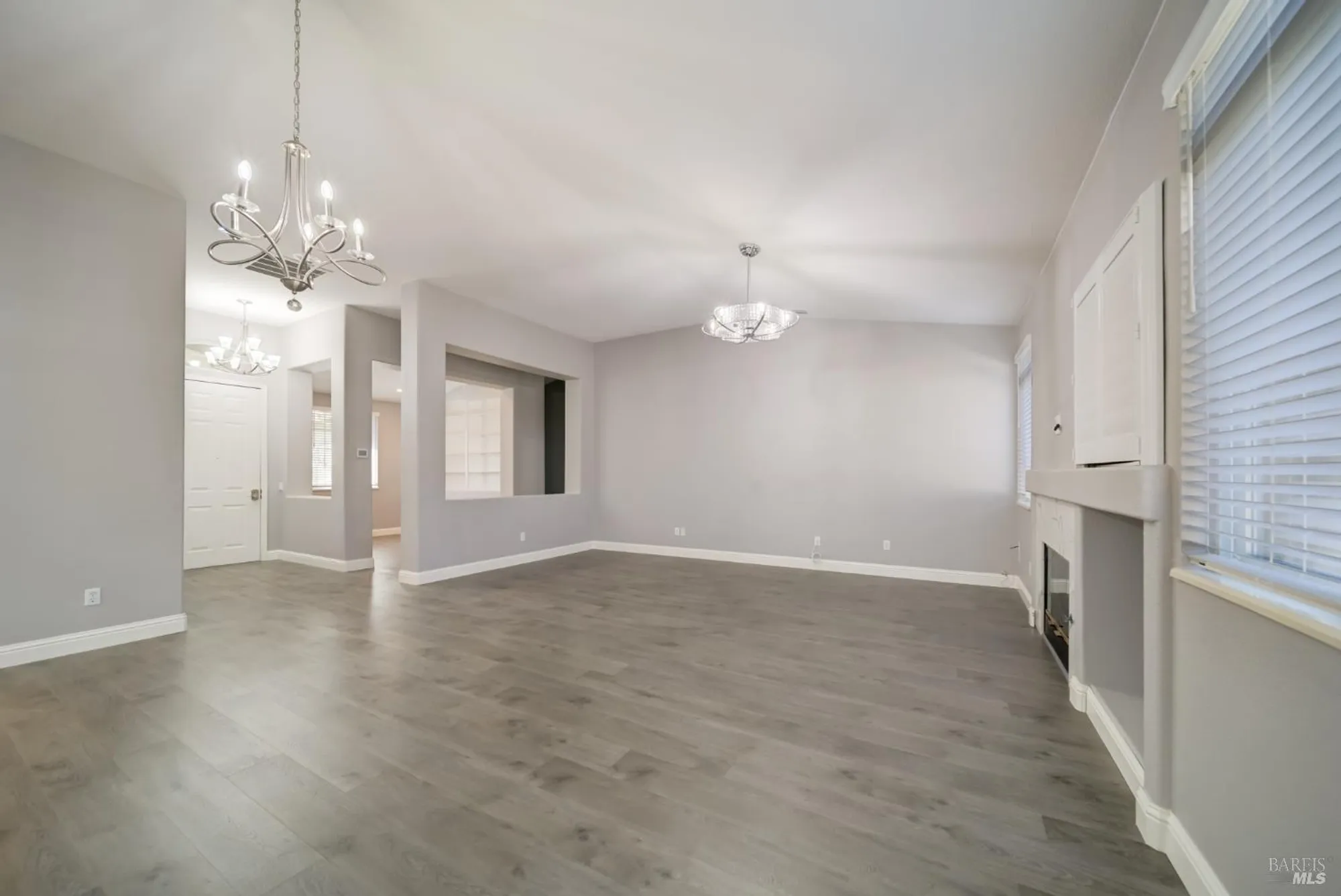 Property Slideshow image 6 of 31 | 142 bounty ln, Vacaville, CA, 95687