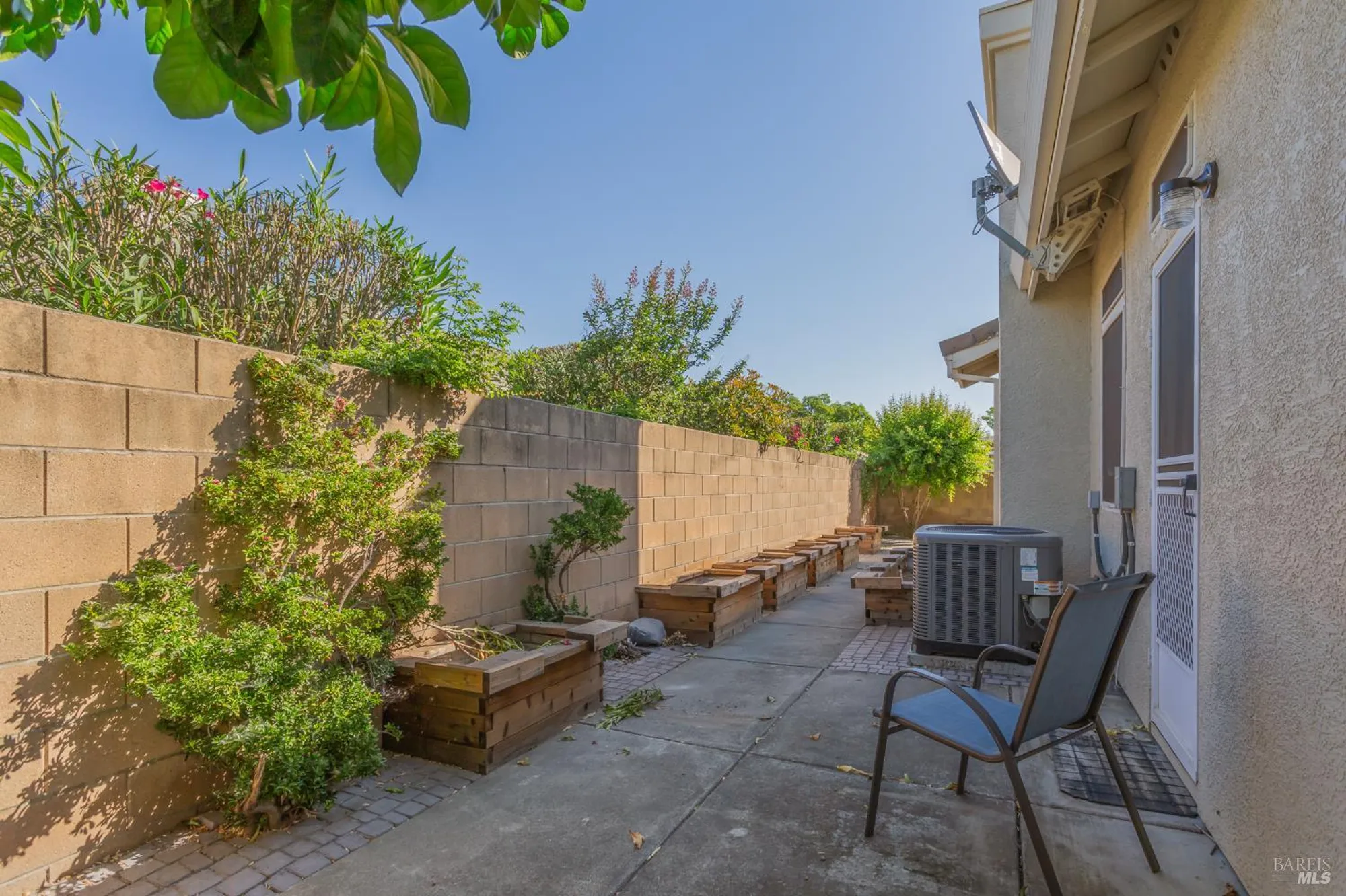 Property Slideshow image 29 of 31 | 142 bounty ln, Vacaville, CA, 95687