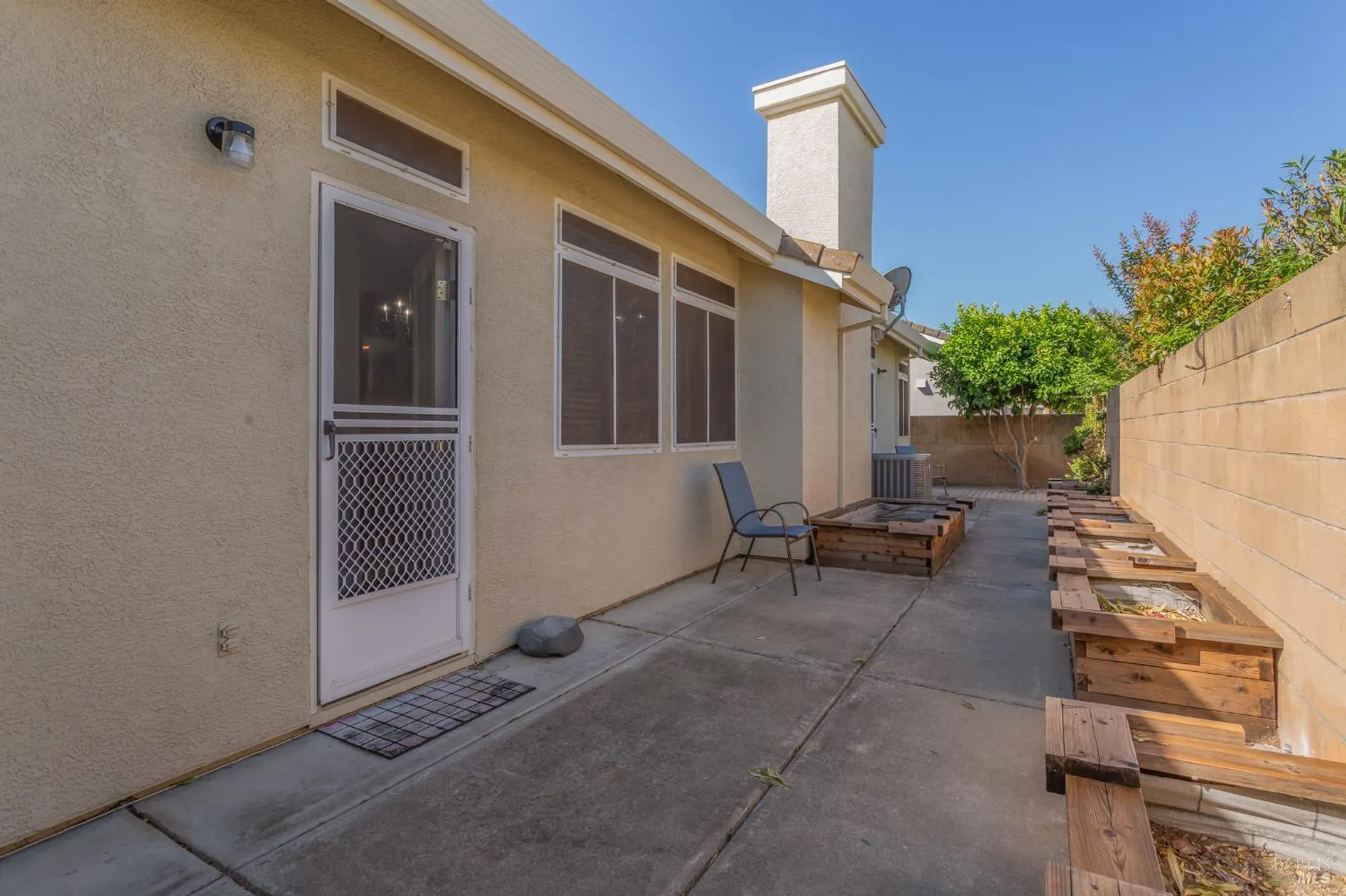 Property Slideshow image 27 of 31 | 142 bounty ln, Vacaville, CA, 95687