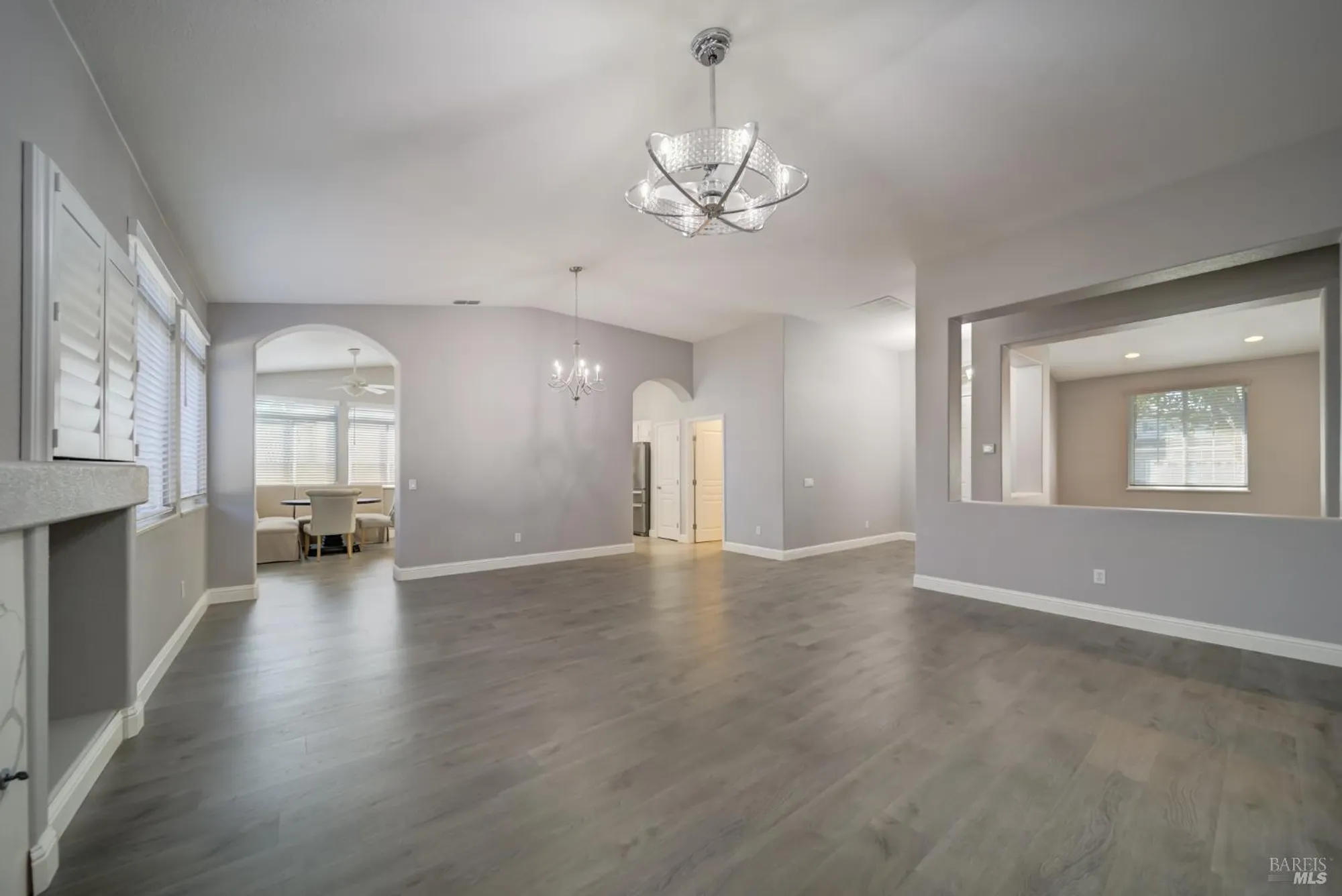 Property Slideshow image 5 of 31 | 142 bounty ln, Vacaville, CA, 95687