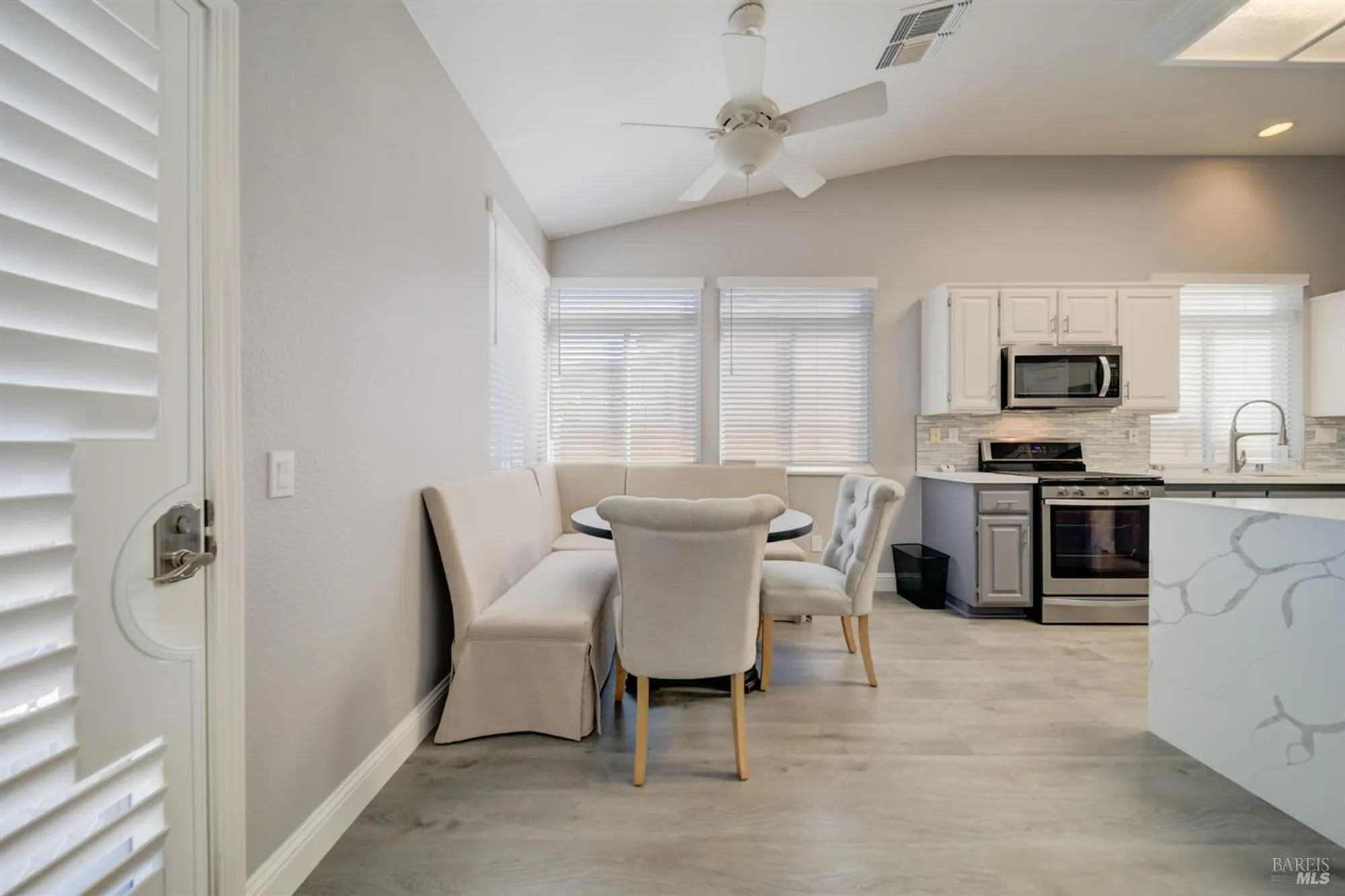 Property Slideshow image 10 of 31 | 142 bounty ln, Vacaville, CA, 95687