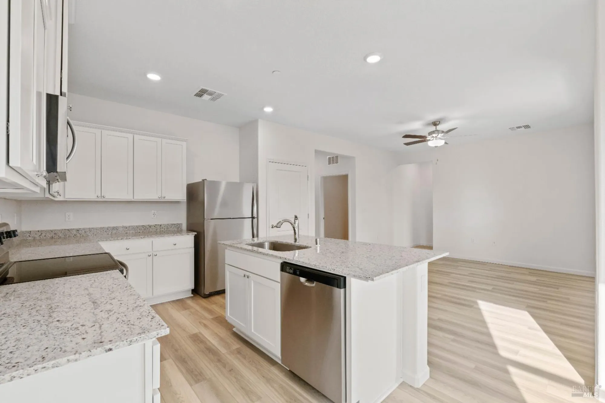 Property Slideshow image 14 of 31 | 2240 espana ln, Rio Vista, CA, 94571