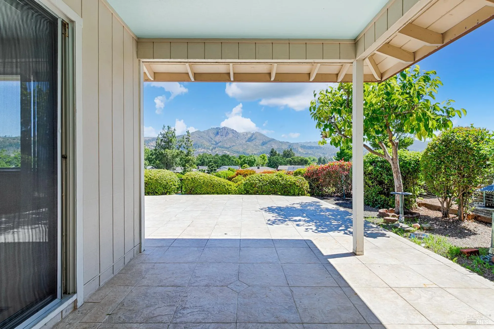 Property Slideshow image 20 of 29 | 7315 oakmont dr, Santa Rosa, CA, 95409