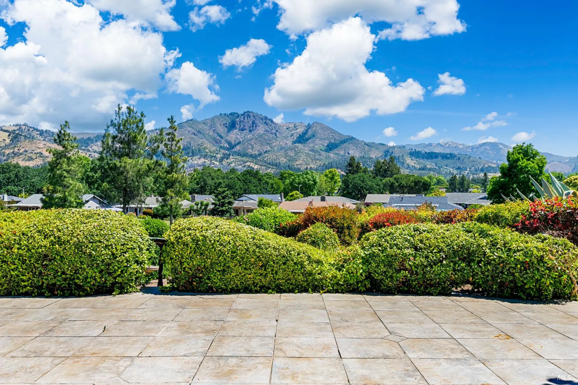 Property Slideshow image 21 of 29 | 7315 oakmont dr, Santa Rosa, CA, 95409