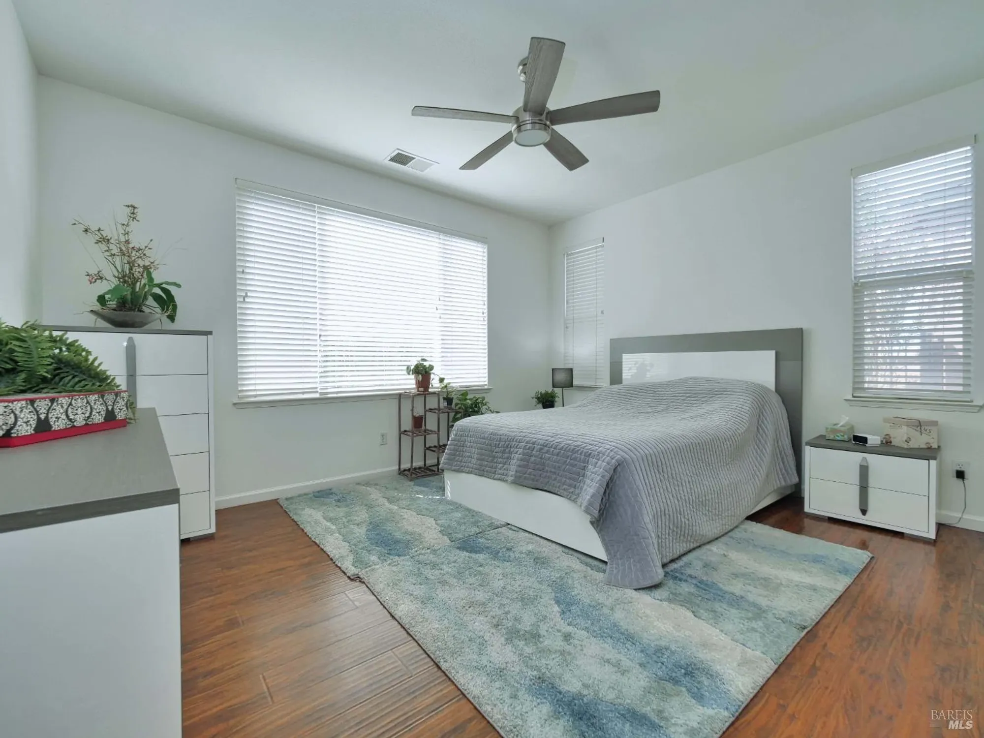 Property Slideshow image 14 of 40 | 659 pinehurst dr ca, Rio Vista, CA, 94571