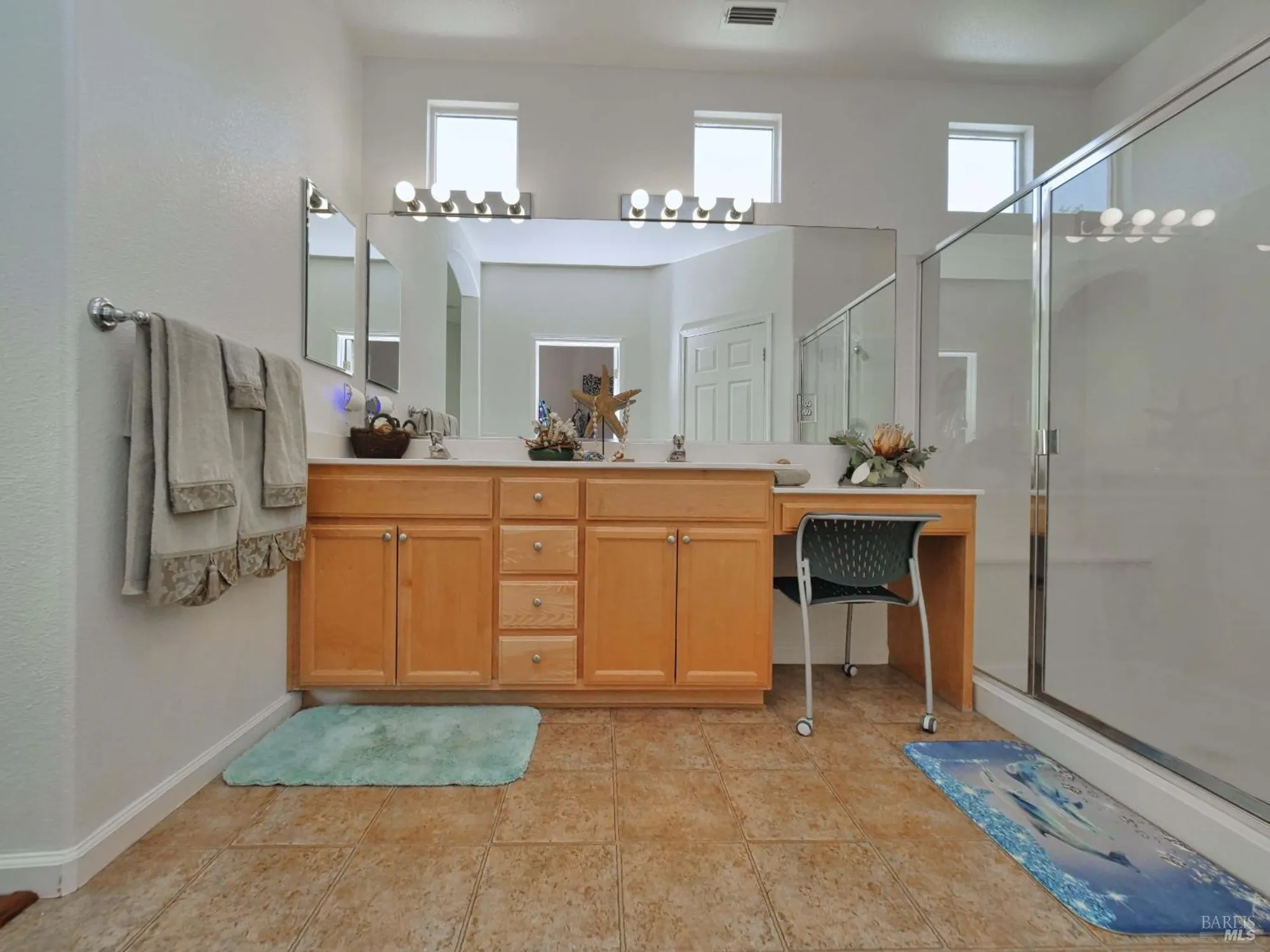 Property Slideshow image 16 of 40 | 659 pinehurst dr ca, Rio Vista, CA, 94571