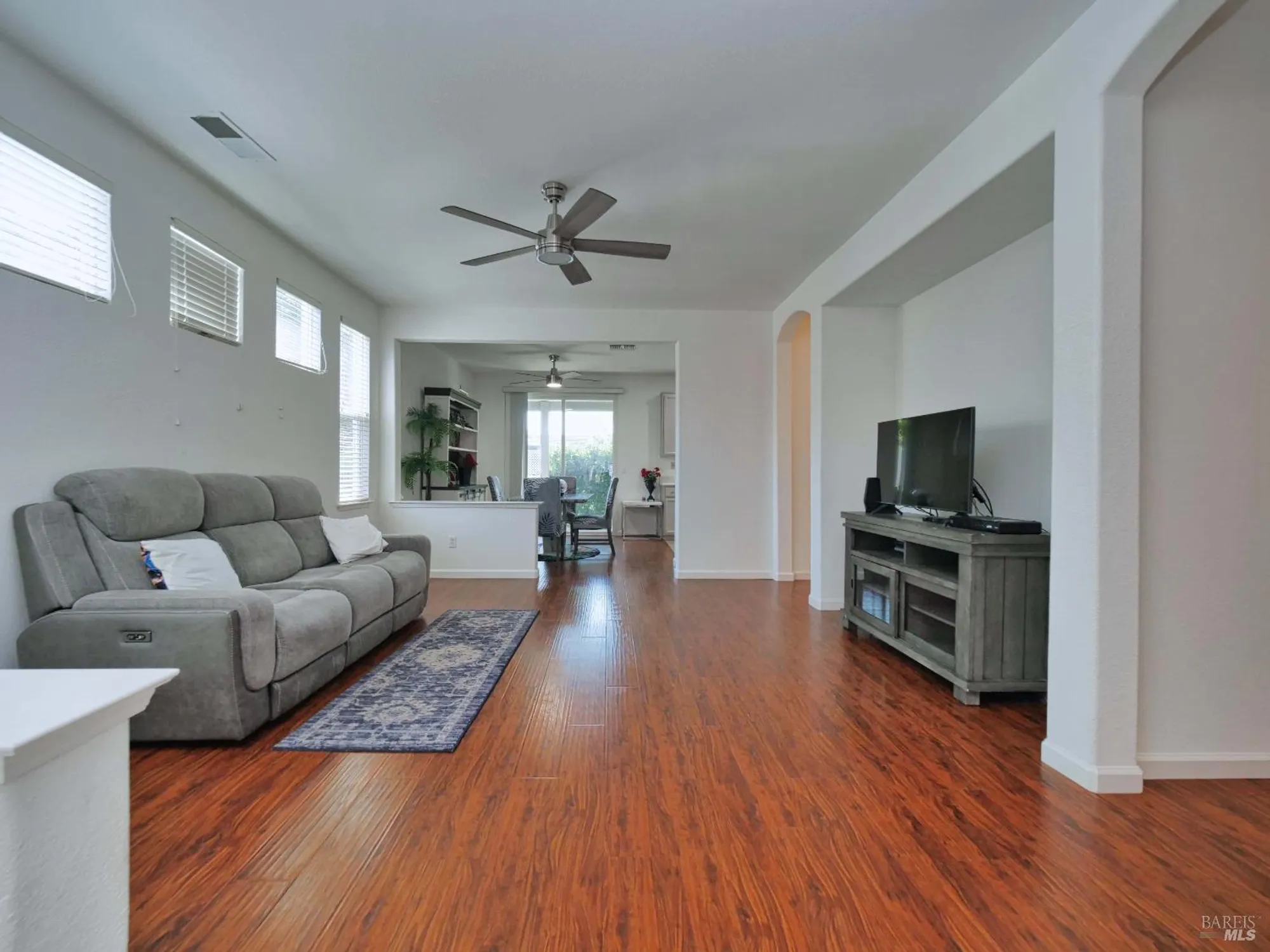 Property Slideshow image 6 of 40 | 659 pinehurst dr ca, Rio Vista, CA, 94571