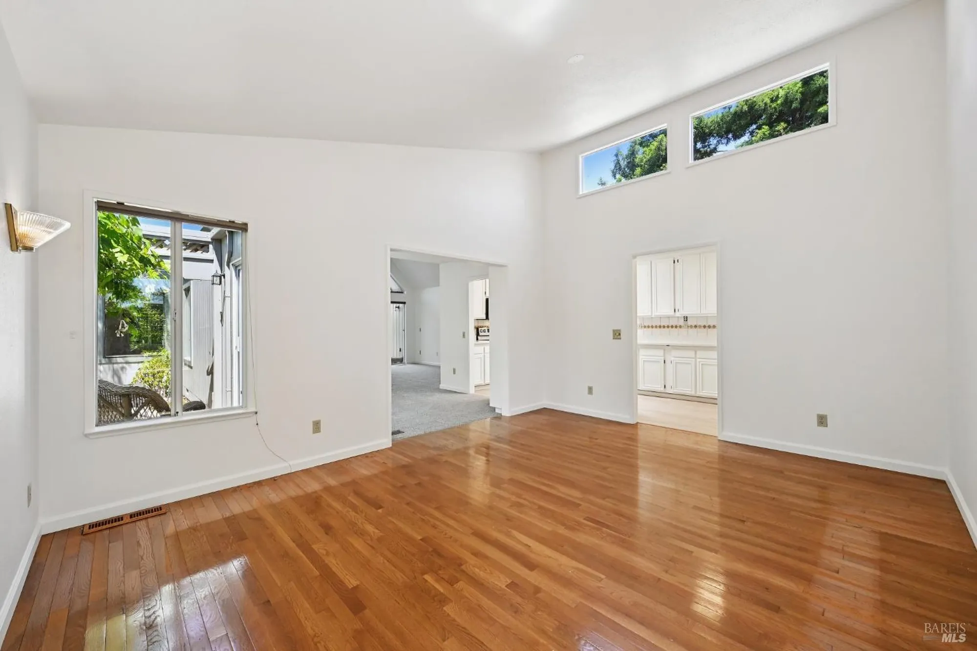 Property Slideshow image 24 of 61 | 110 calle merlot, Sonoma, CA, 95476