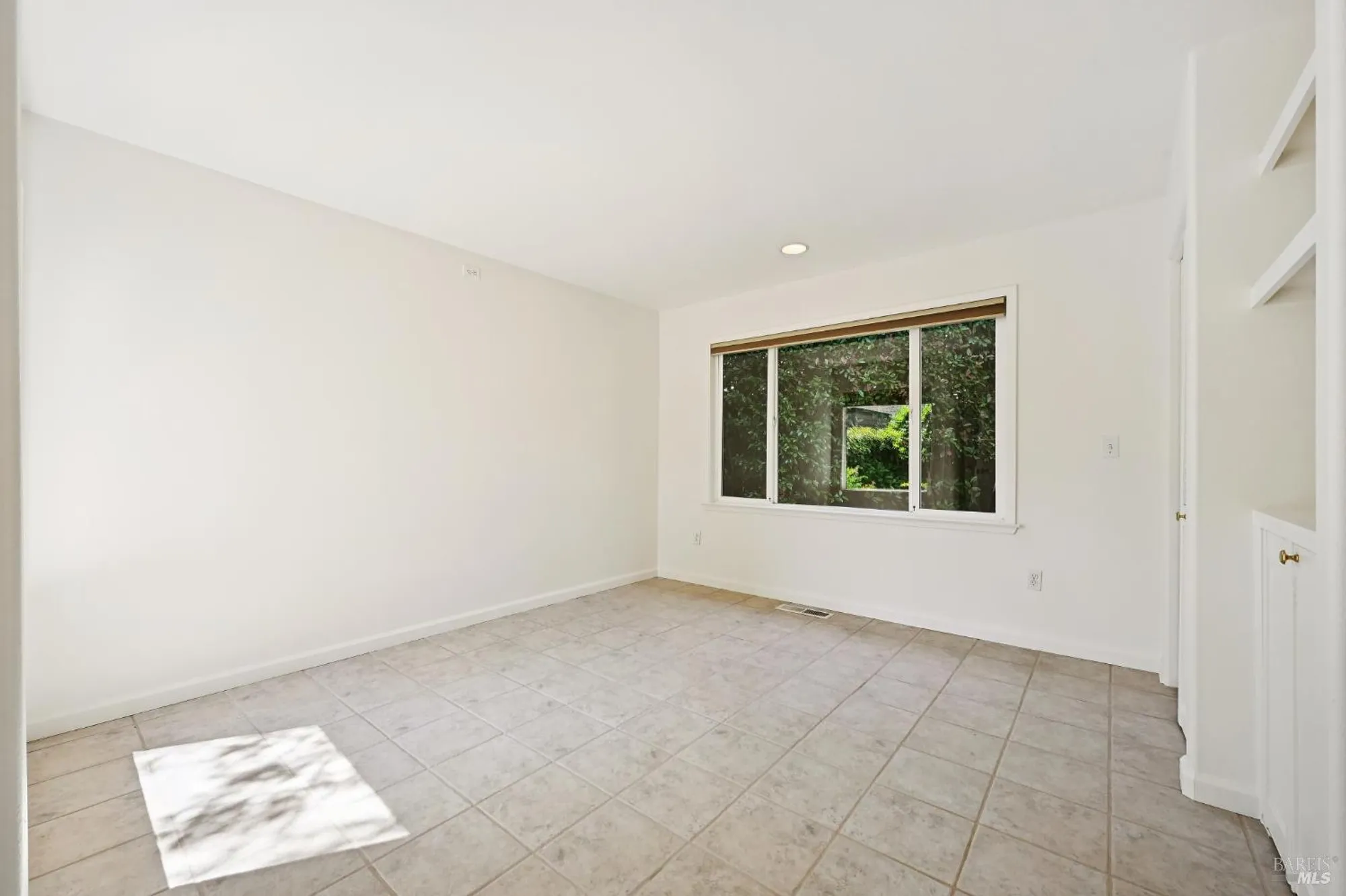 Property Slideshow image 13 of 61 | 110 calle merlot, Sonoma, CA, 95476