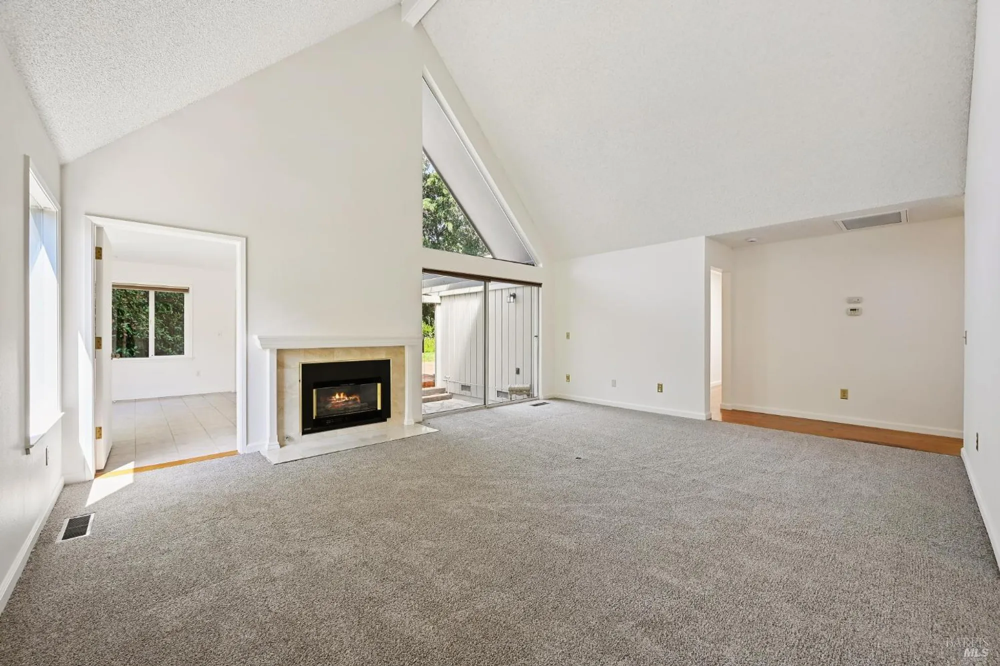 Property Slideshow image 10 of 61 | 110 calle merlot, Sonoma, CA, 95476