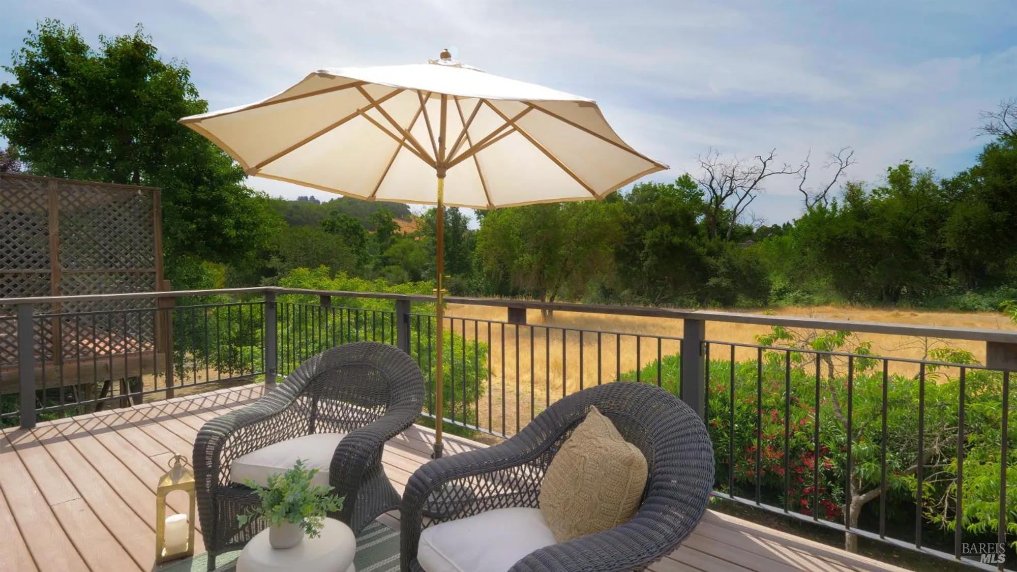 Property Slideshow image 30 of 36 | 1306 pinon dr, Healdsburg, CA, 95448