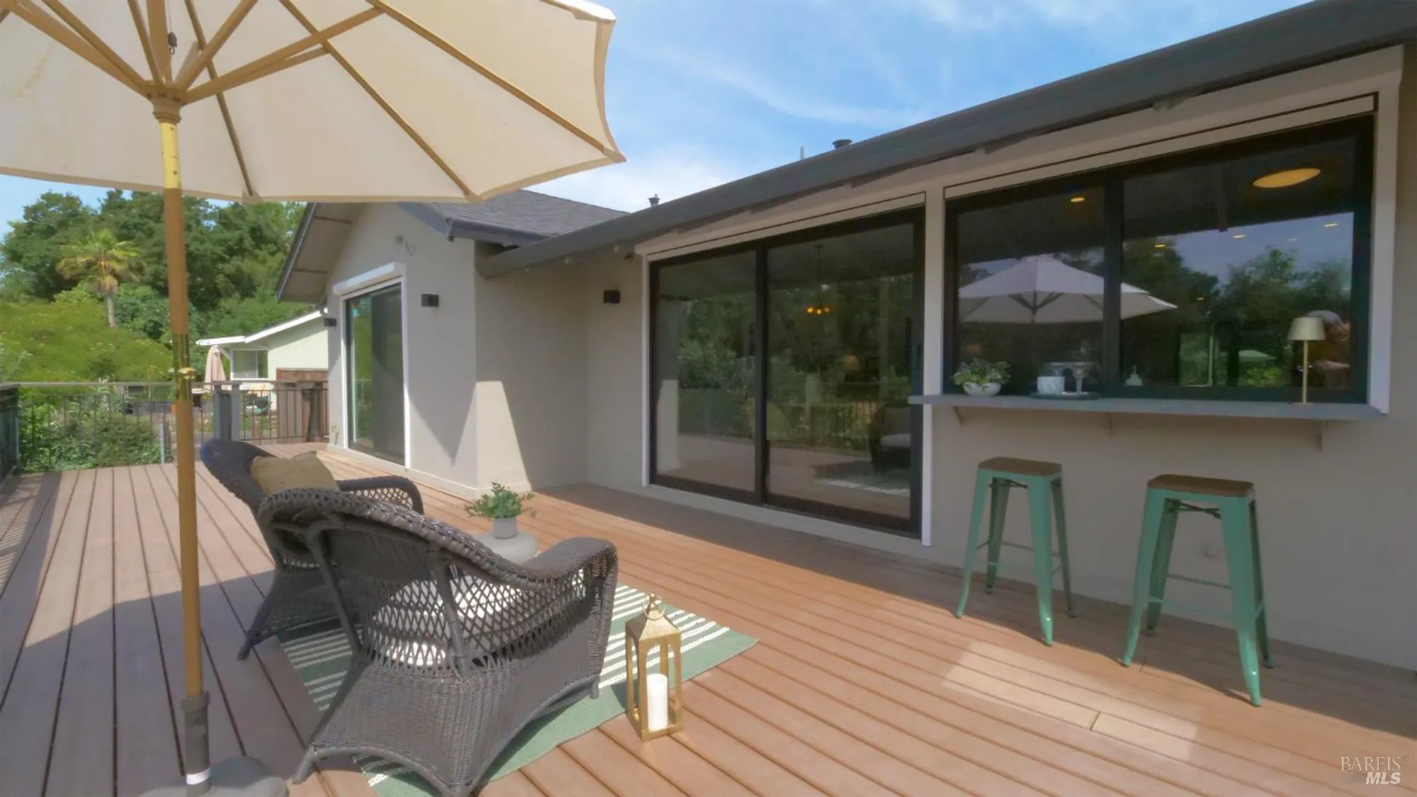 Property Slideshow image 25 of 36 | 1306 pinon dr, Healdsburg, CA, 95448