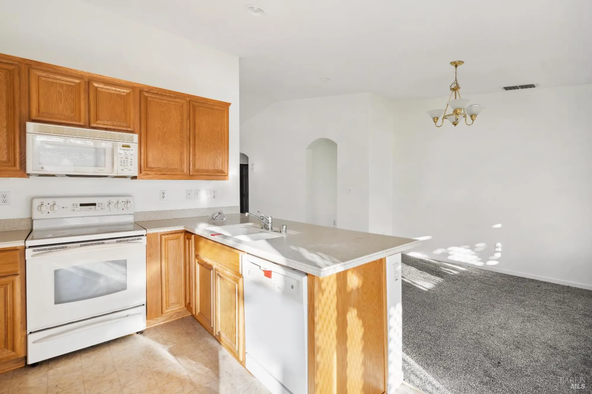 Property Slideshow image 16 of 28 | 404 brockton pl, Rio Vista, CA, 94571