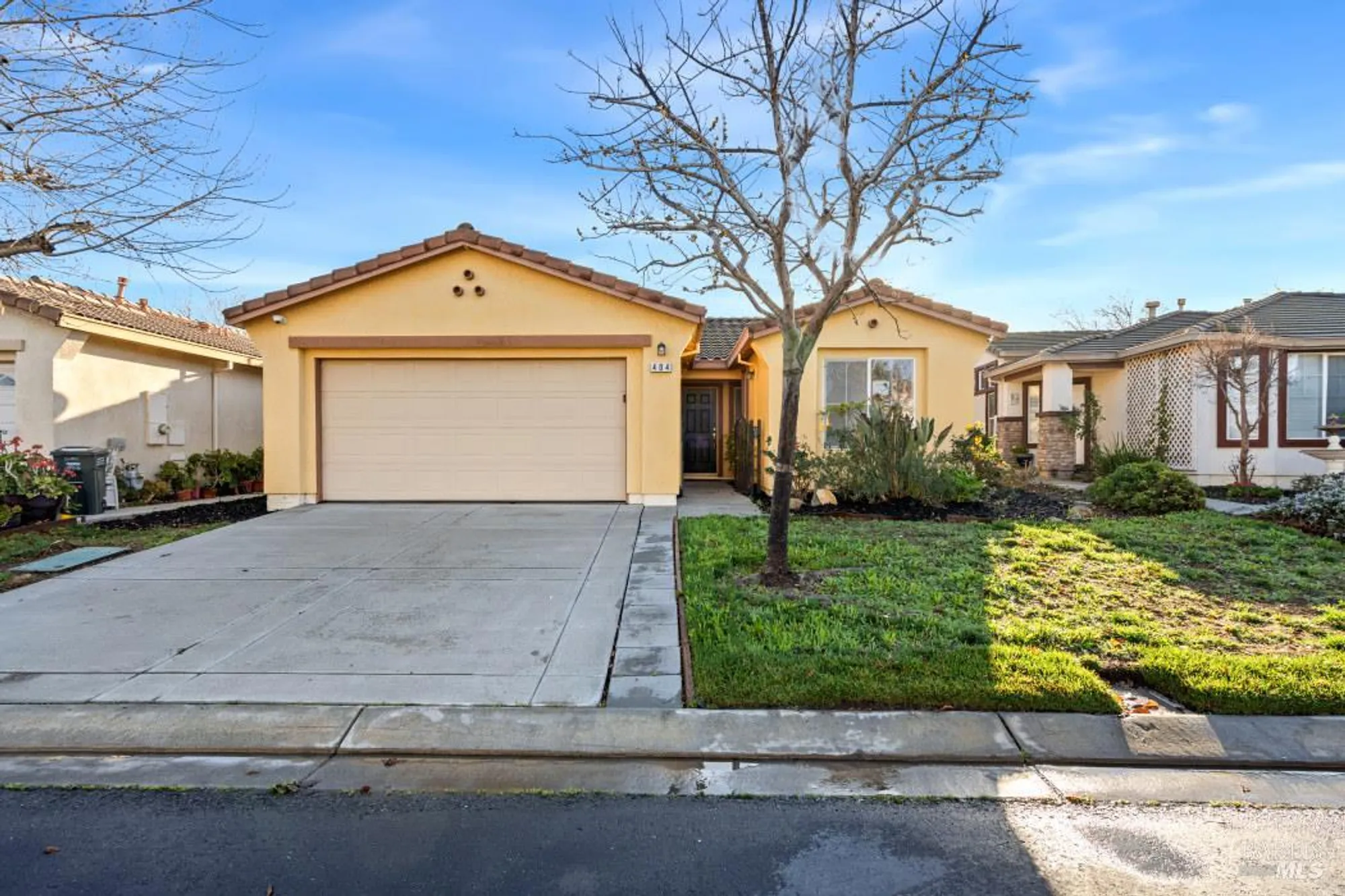 Property Slideshow image 3 of 28 | 404 brockton pl, Rio Vista, CA, 94571