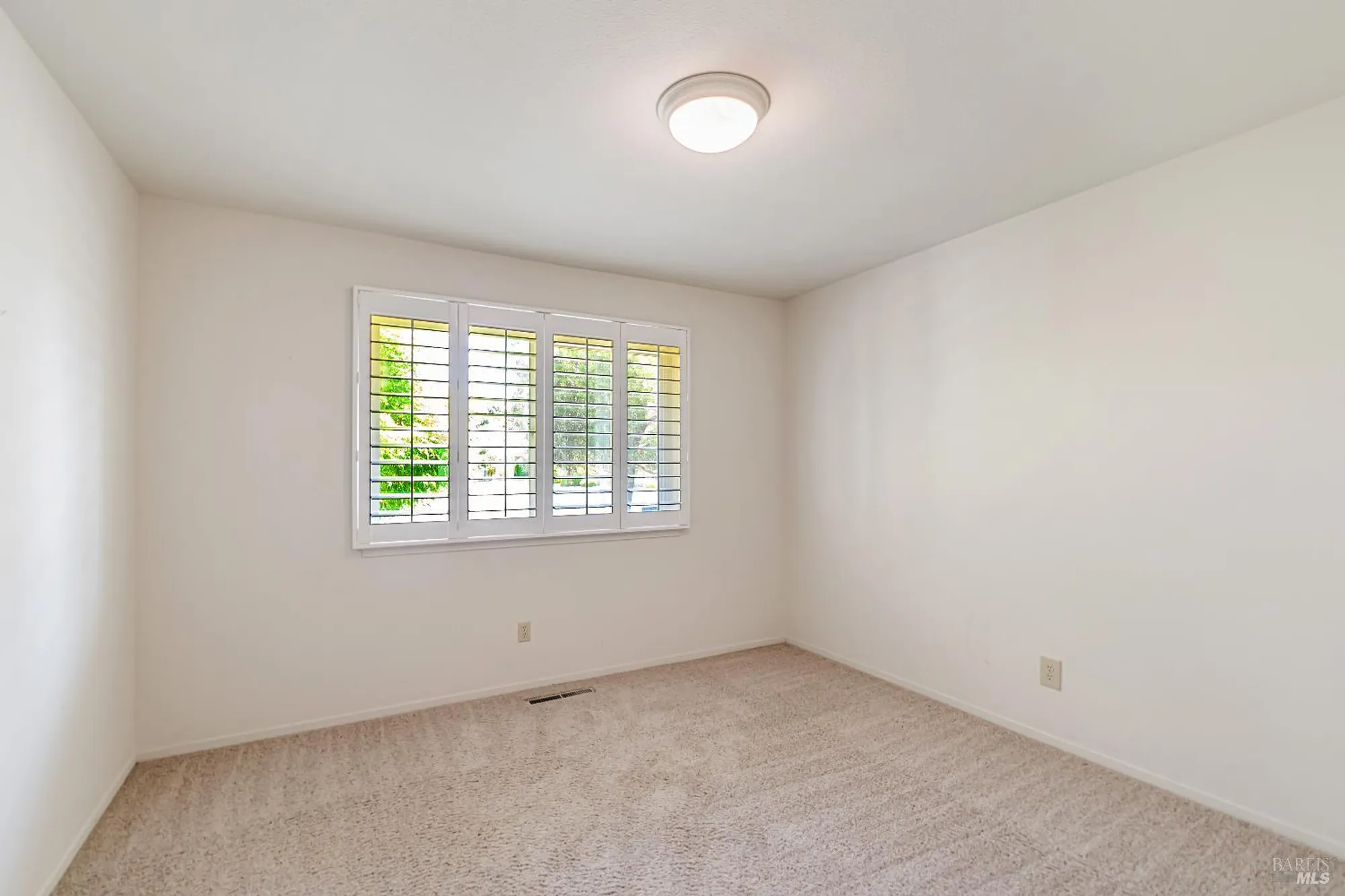 Property Slideshow image 28 of 42 | 101 valley lakes dr, Santa Rosa, CA, 95409