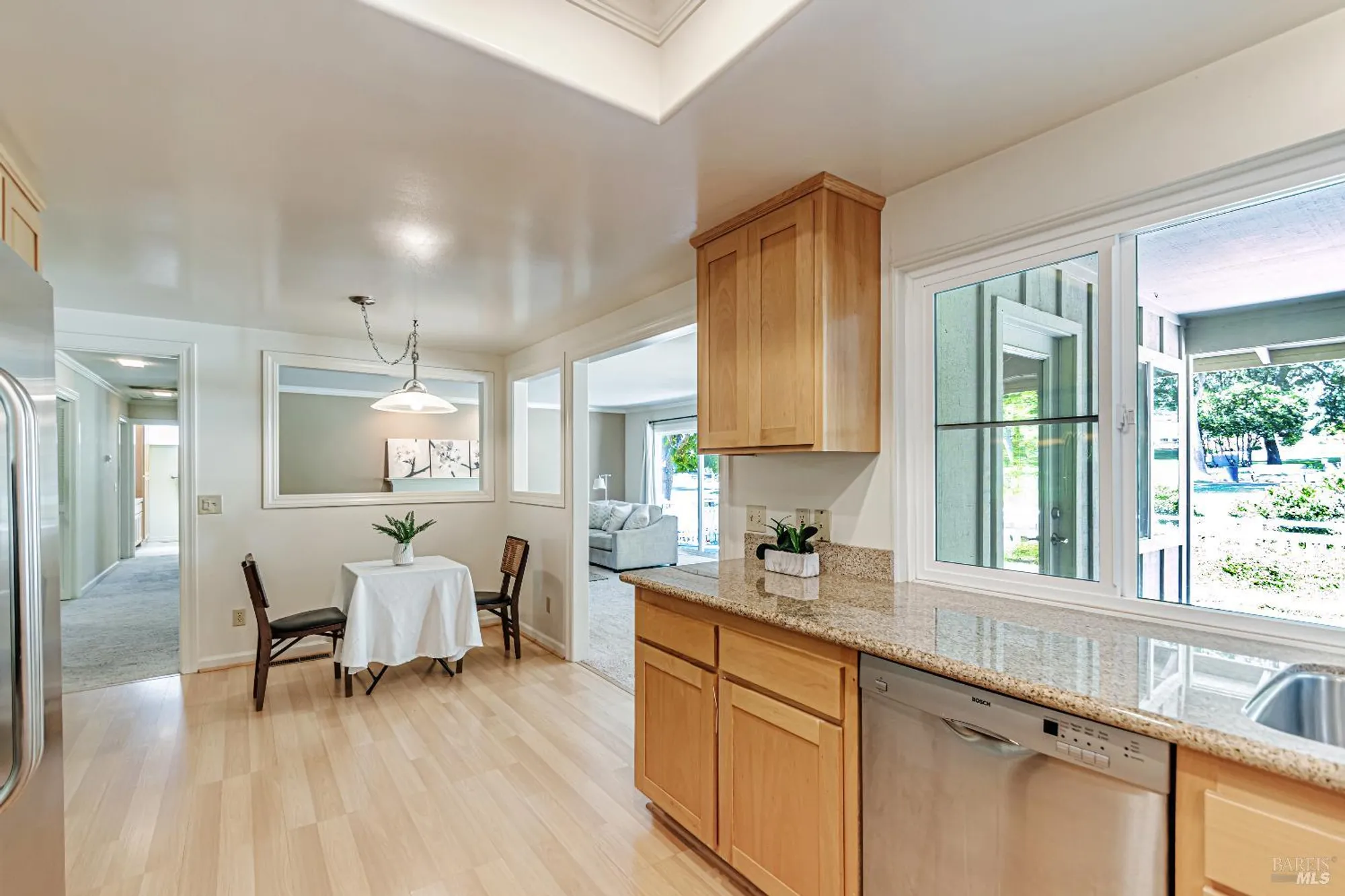 Property Slideshow image 17 of 42 | 101 valley lakes dr, Santa Rosa, CA, 95409