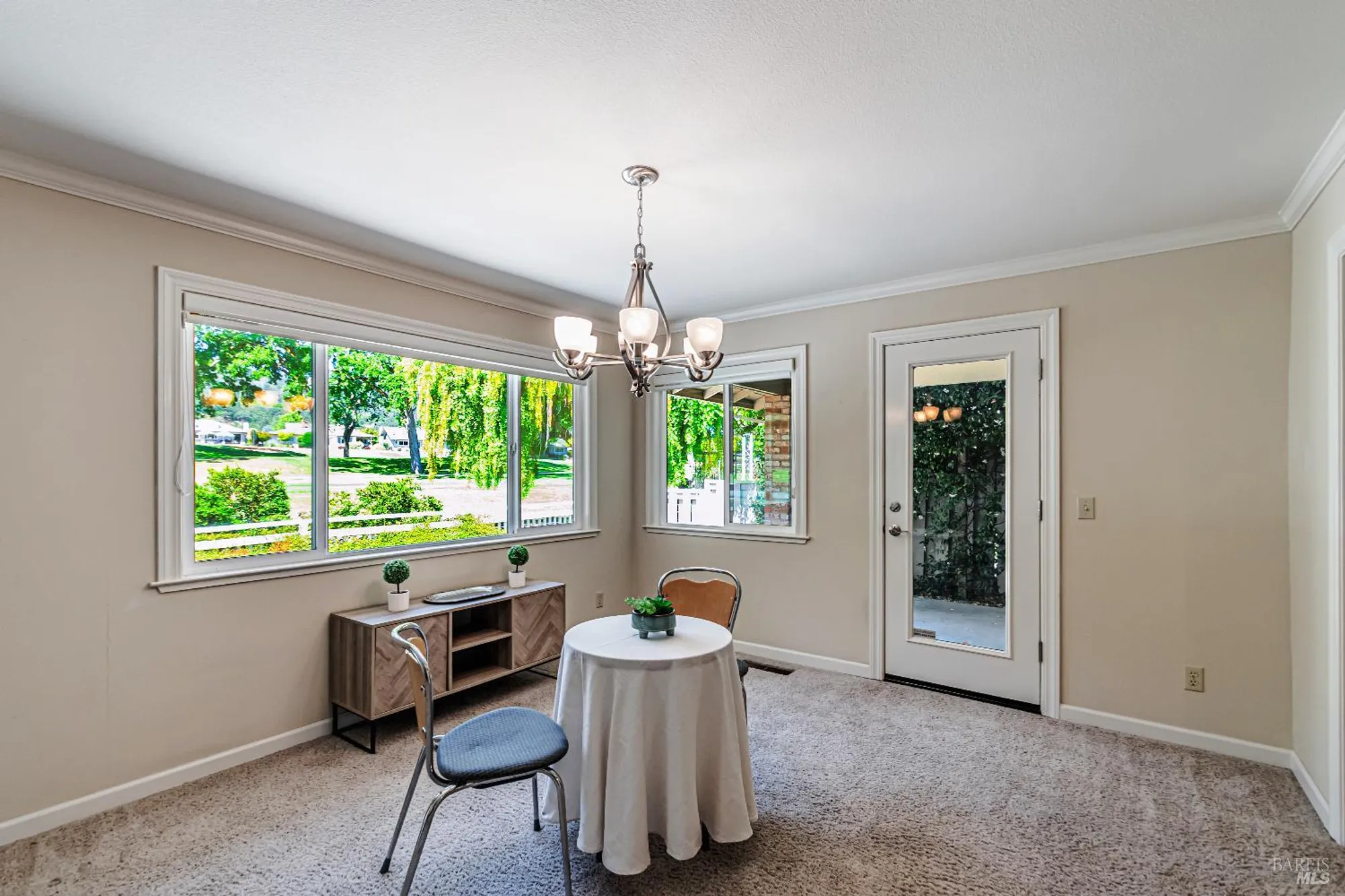 Property Slideshow image 22 of 42 | 101 valley lakes dr, Santa Rosa, CA, 95409