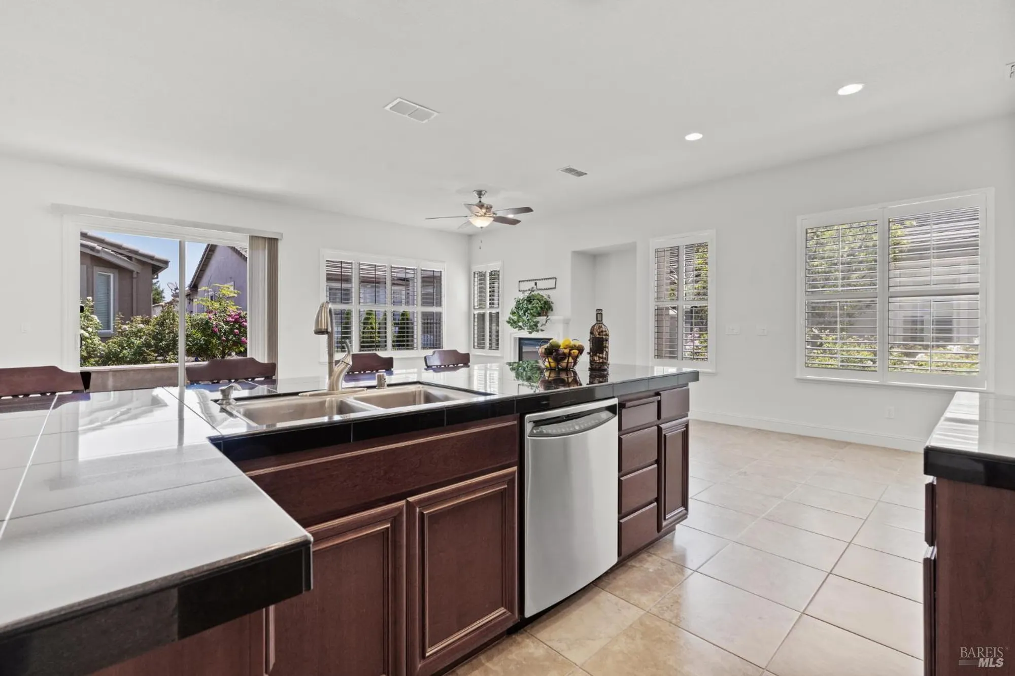 Property Slideshow image 19 of 92 | 908 brookside ln, Rio Vista, CA, 94571