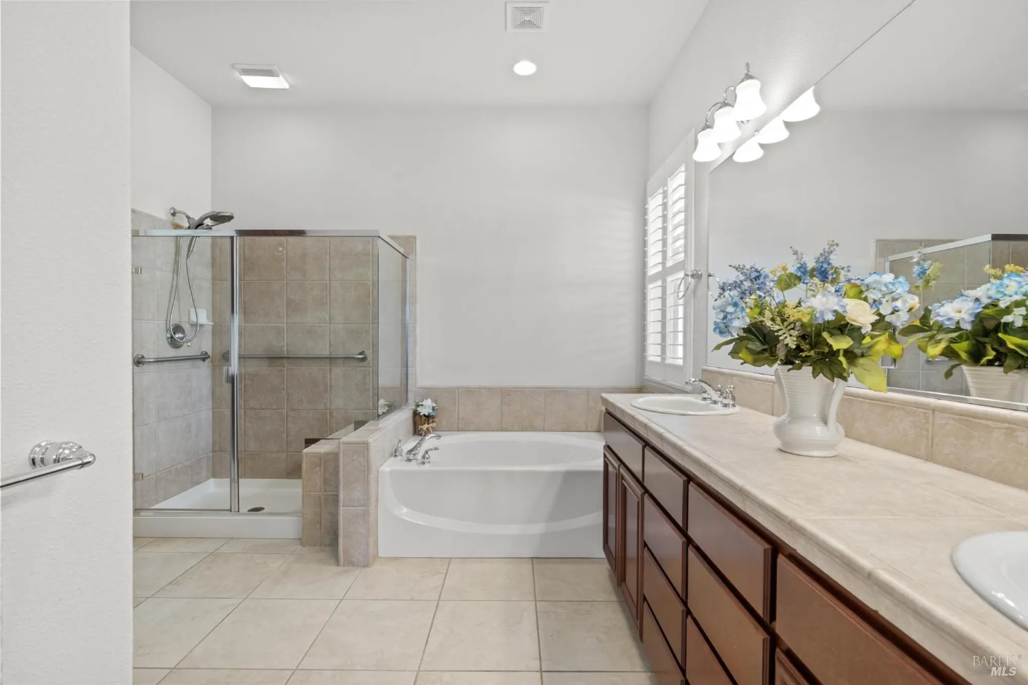 Property Slideshow image 32 of 92 | 908 brookside ln, Rio Vista, CA, 94571