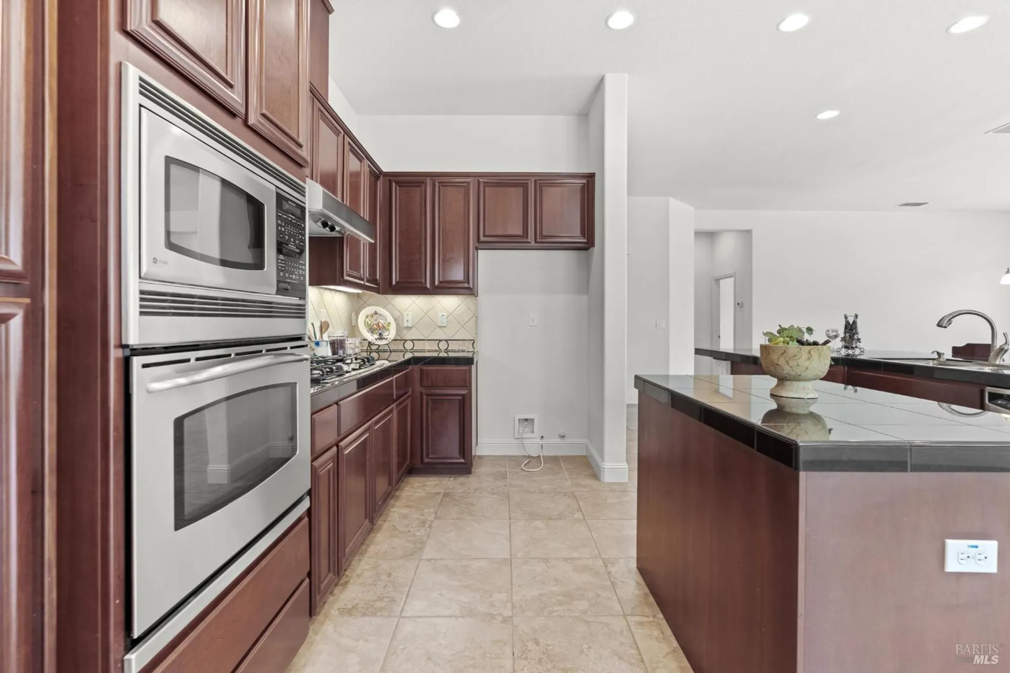 Property Slideshow image 21 of 92 | 908 brookside ln, Rio Vista, CA, 94571