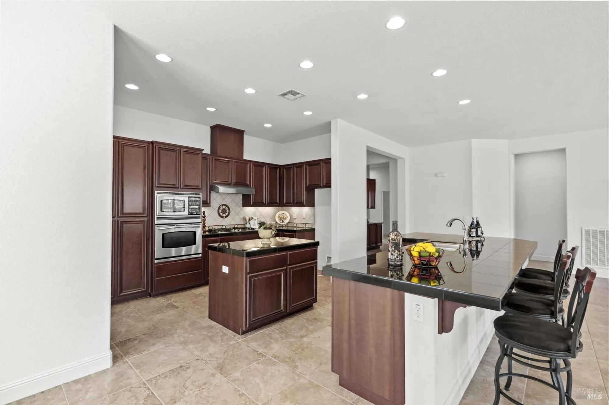 Property Slideshow image 14 of 92 | 908 brookside ln, Rio Vista, CA, 94571