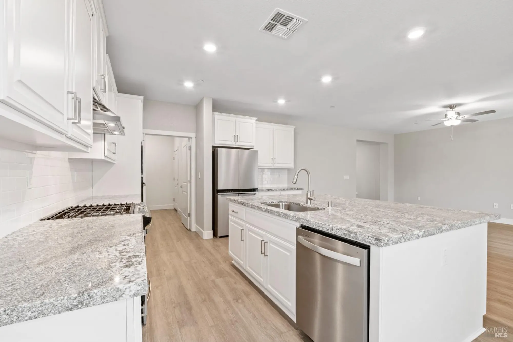 Property Slideshow image 11 of 24 | 2193 rustic oak ln, Rio Vista, CA, 94571