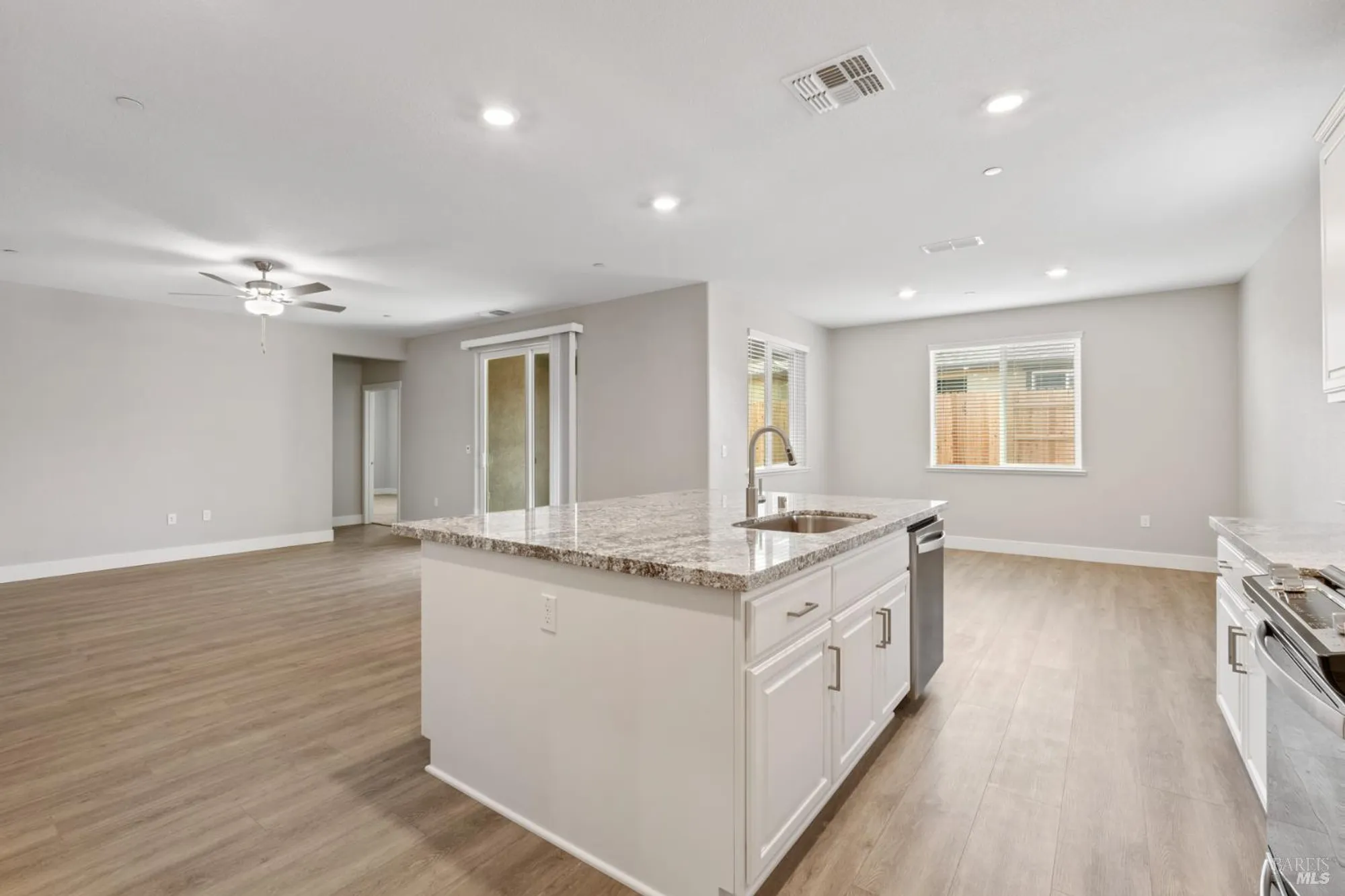 Property Slideshow image 12 of 24 | 2193 rustic oak ln, Rio Vista, CA, 94571