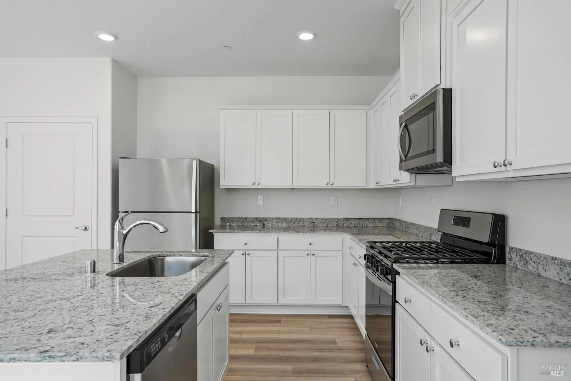 Property Slideshow image 7 of 31 | 2251 espana ln, Rio Vista, CA, 94571