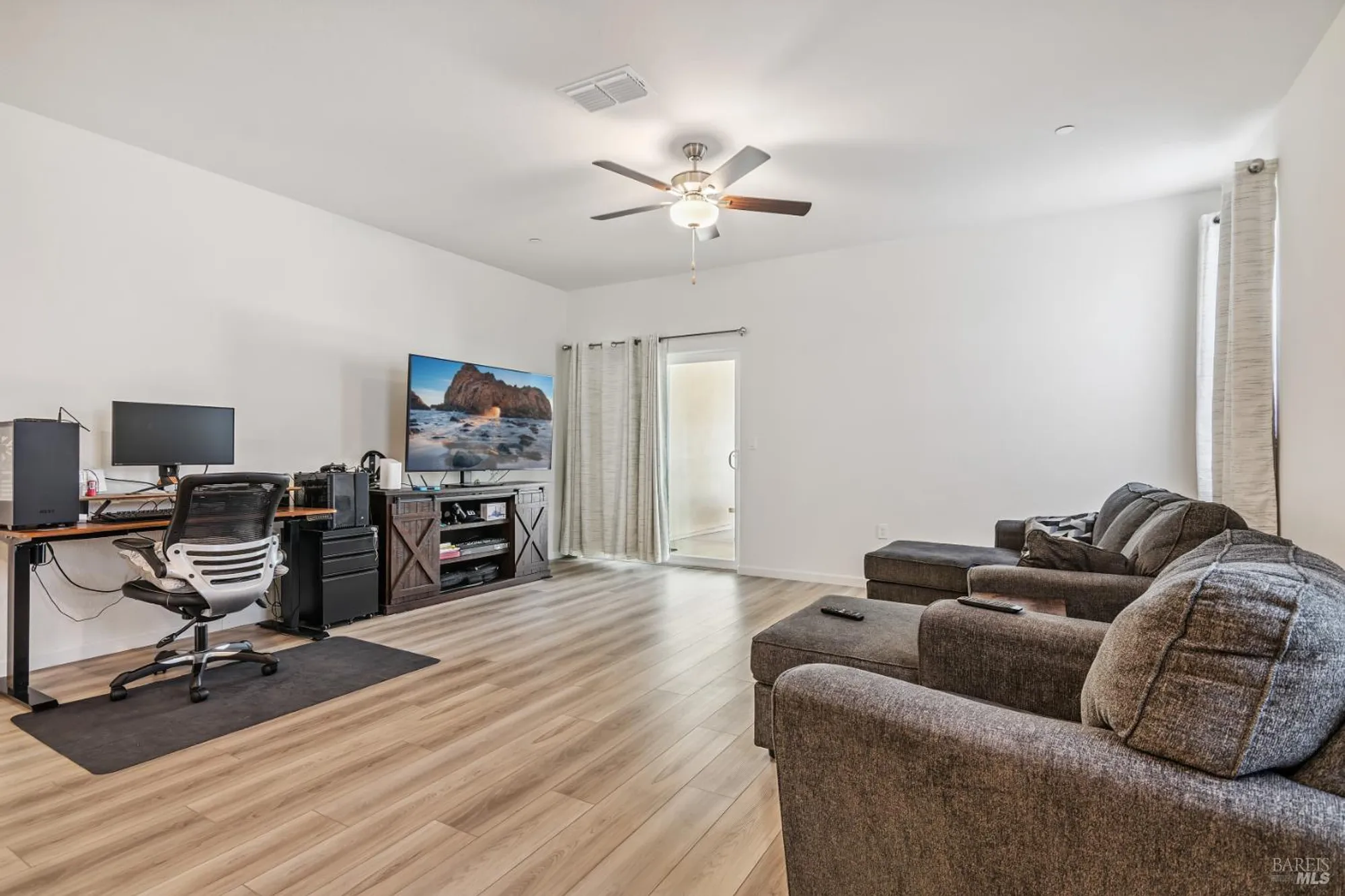 Property Slideshow image 16 of 46 | 4463 canada way, Rio Vista, CA, 94571